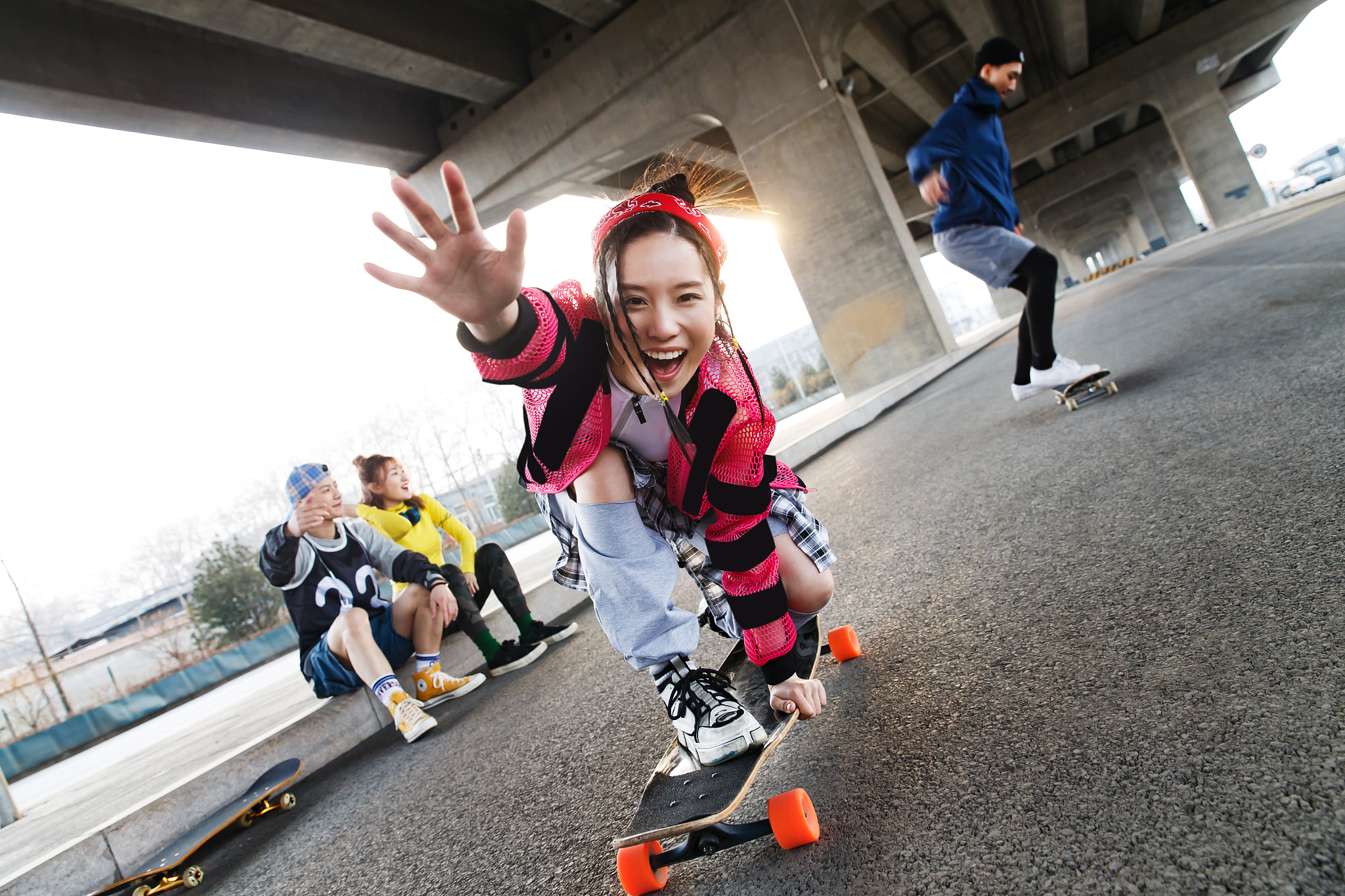 暑假必备！滑板带孩子体验速度与激情，收获成长与快乐