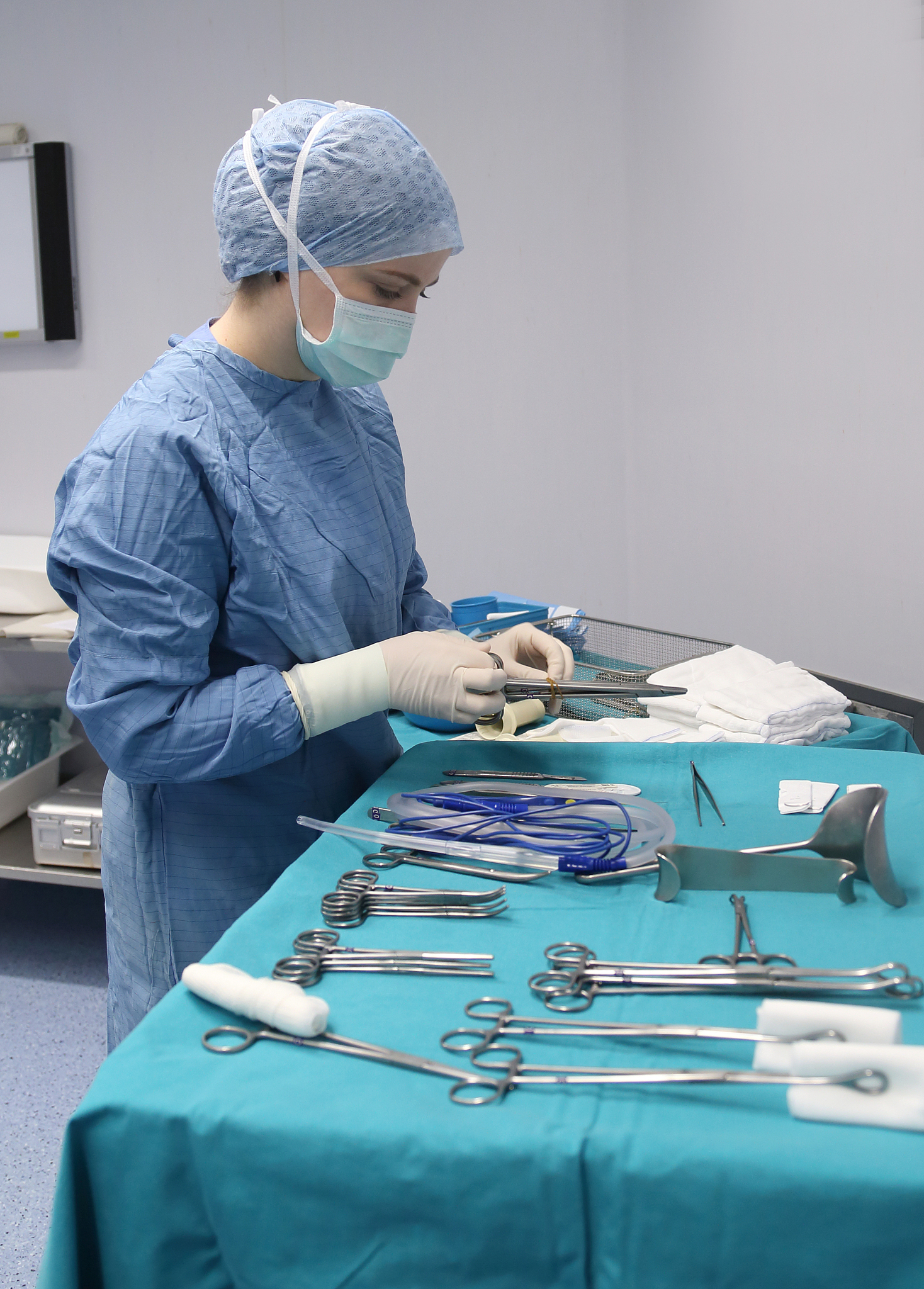 贵州利美康光彩职业技工学校口腔义齿制造专业学什么？就业前景如何？