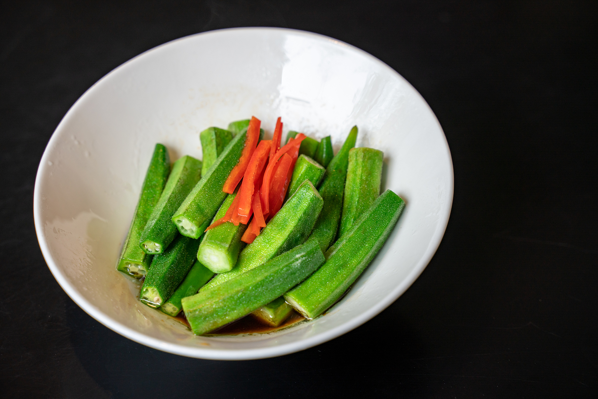 请帮我写1篇650字博客文章主题是：凉拌秋葵怎么做