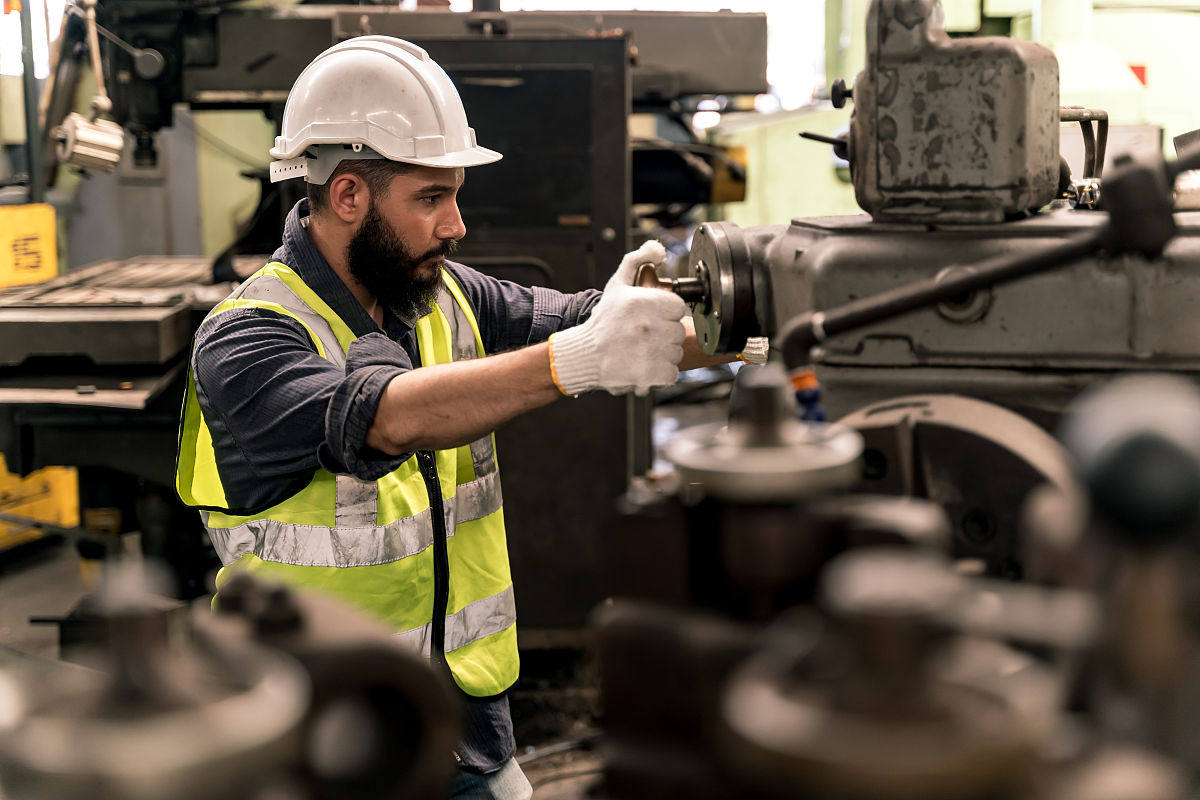 贵州省电子工业学校电梯工程技术专业是不是热门专业