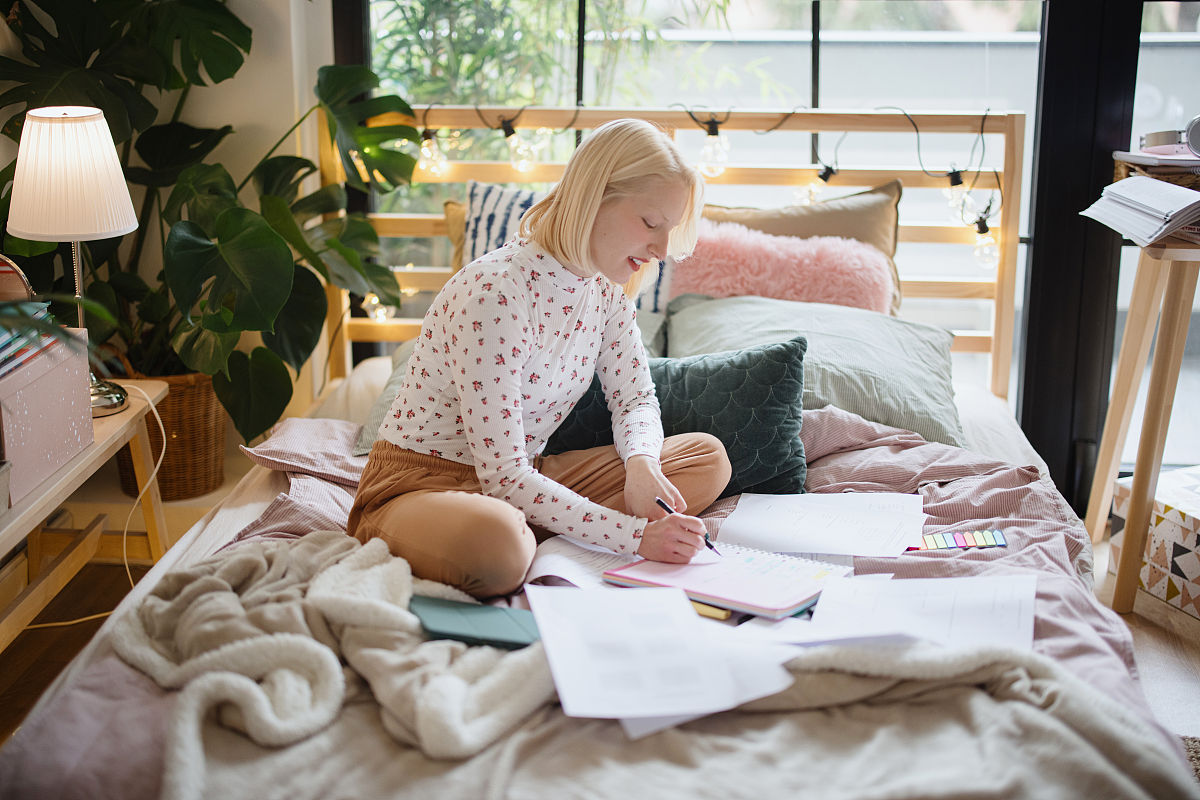 论文结构：一篇论文通常包含哪些部分？