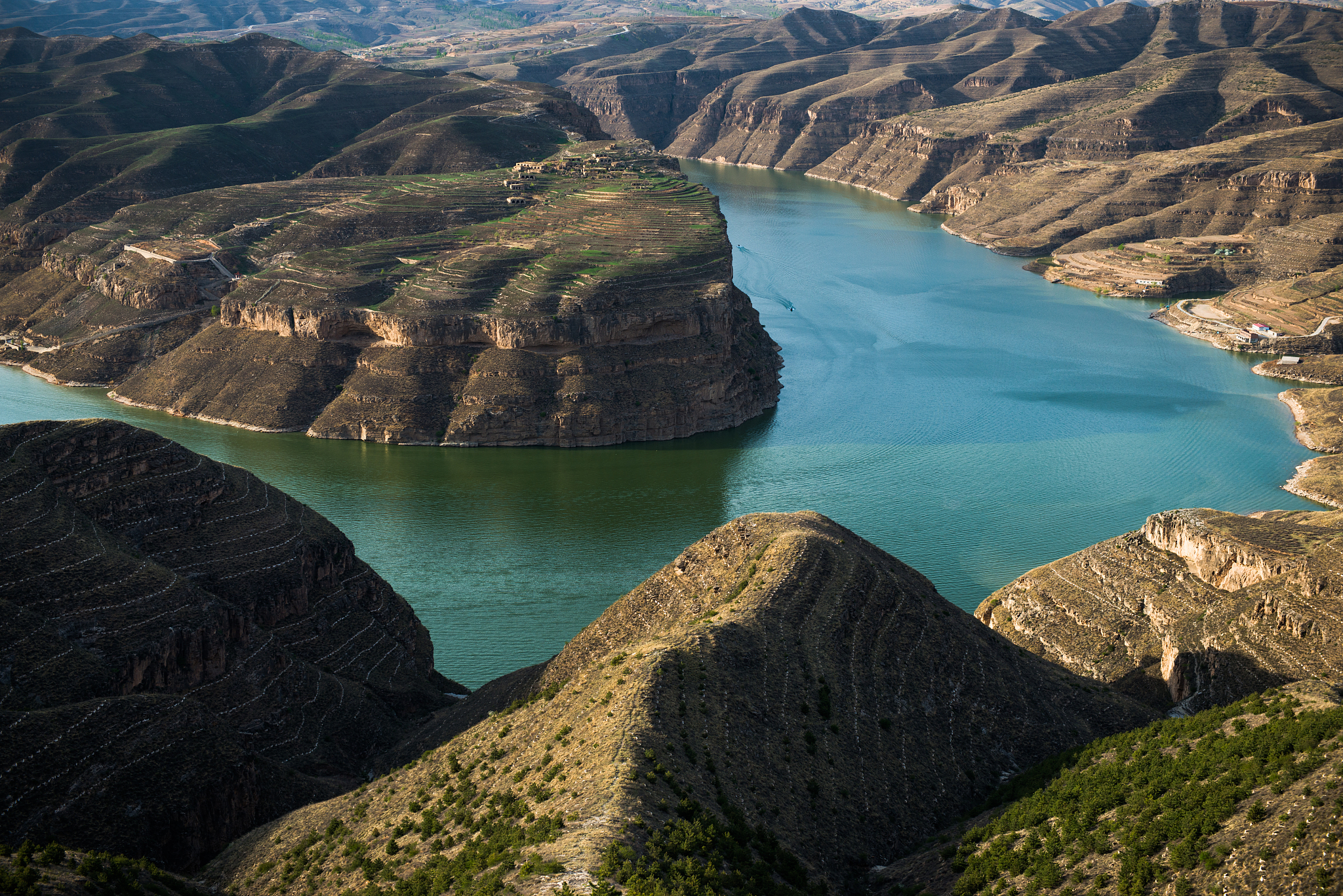 秦岭地理意义：分隔、山川、生态、文化 - 深度解析