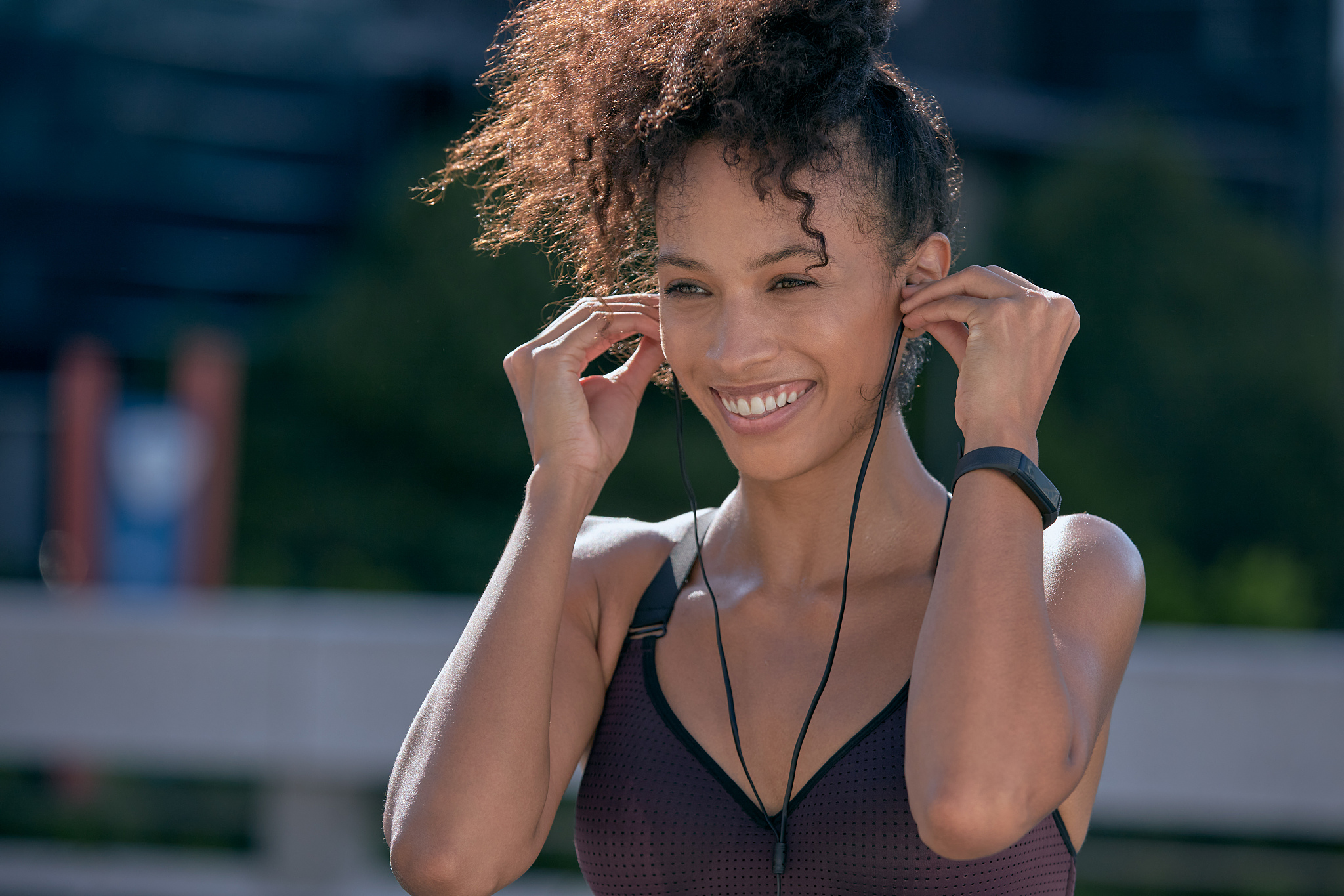 以音乐与情感：音乐如何影响我们的情感？为题写一篇700字文章