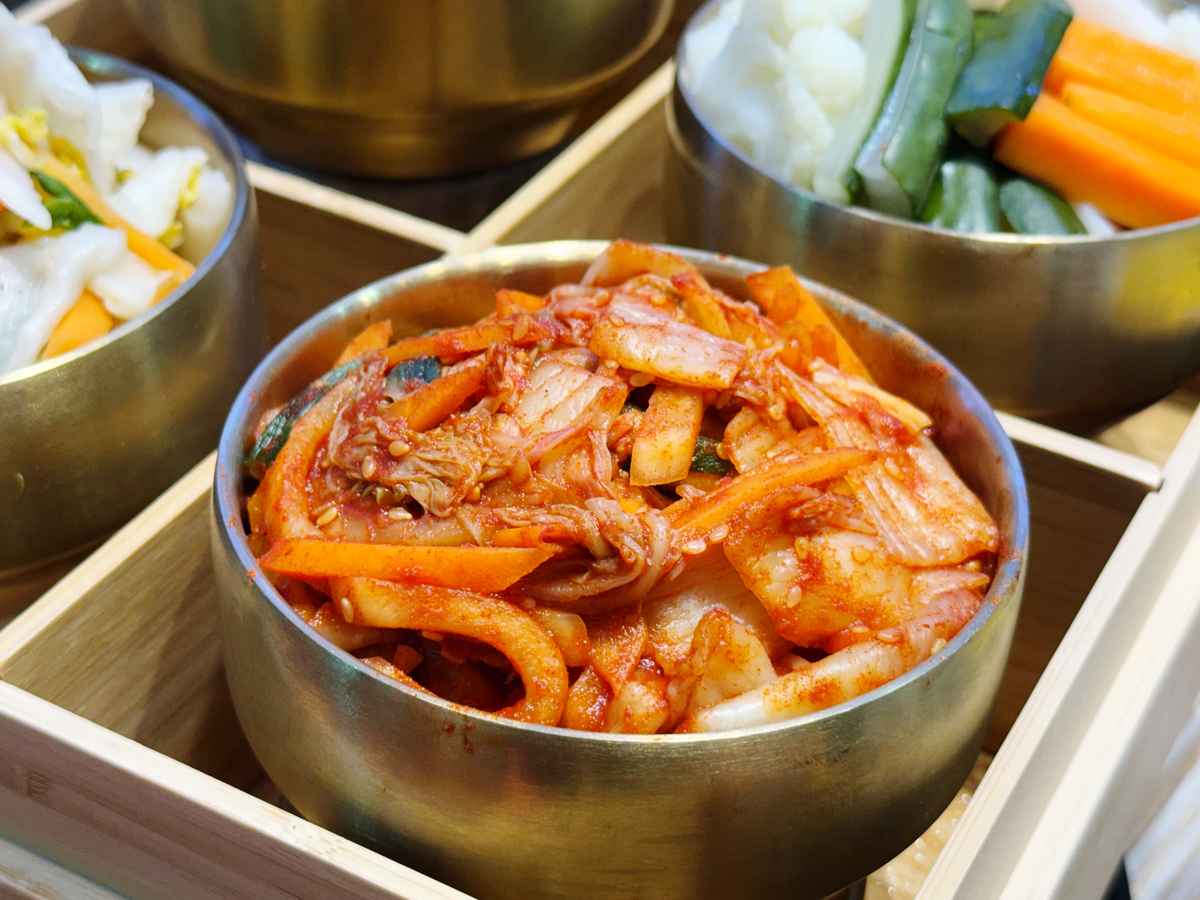 泡酸萝卜教程步骤用230字帮我详细描述