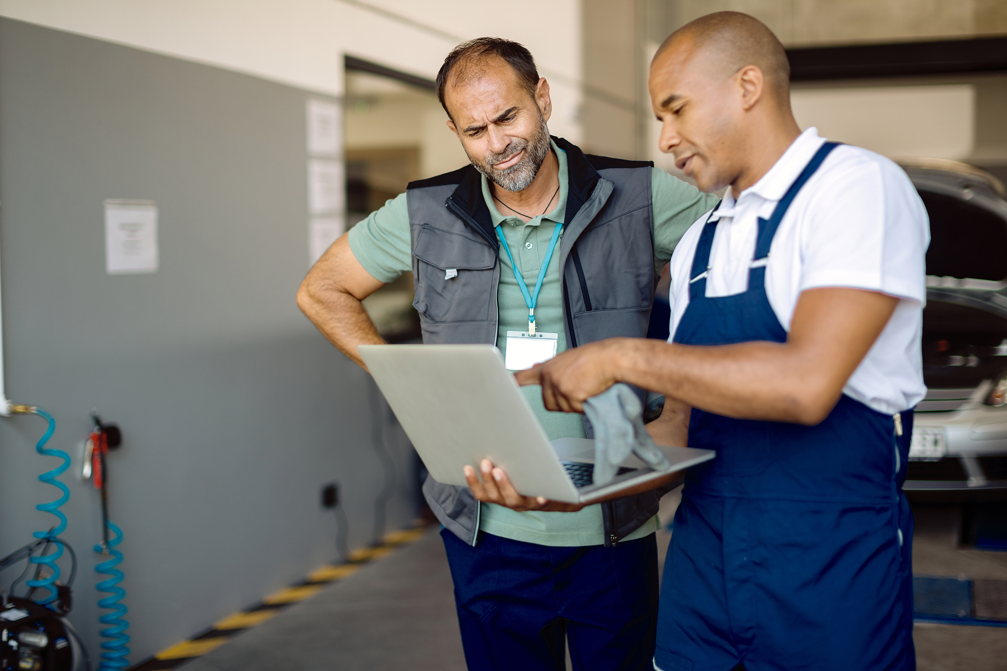 清迈汽车维修店合伙人责任分析：Kai 先生是否承担债务？