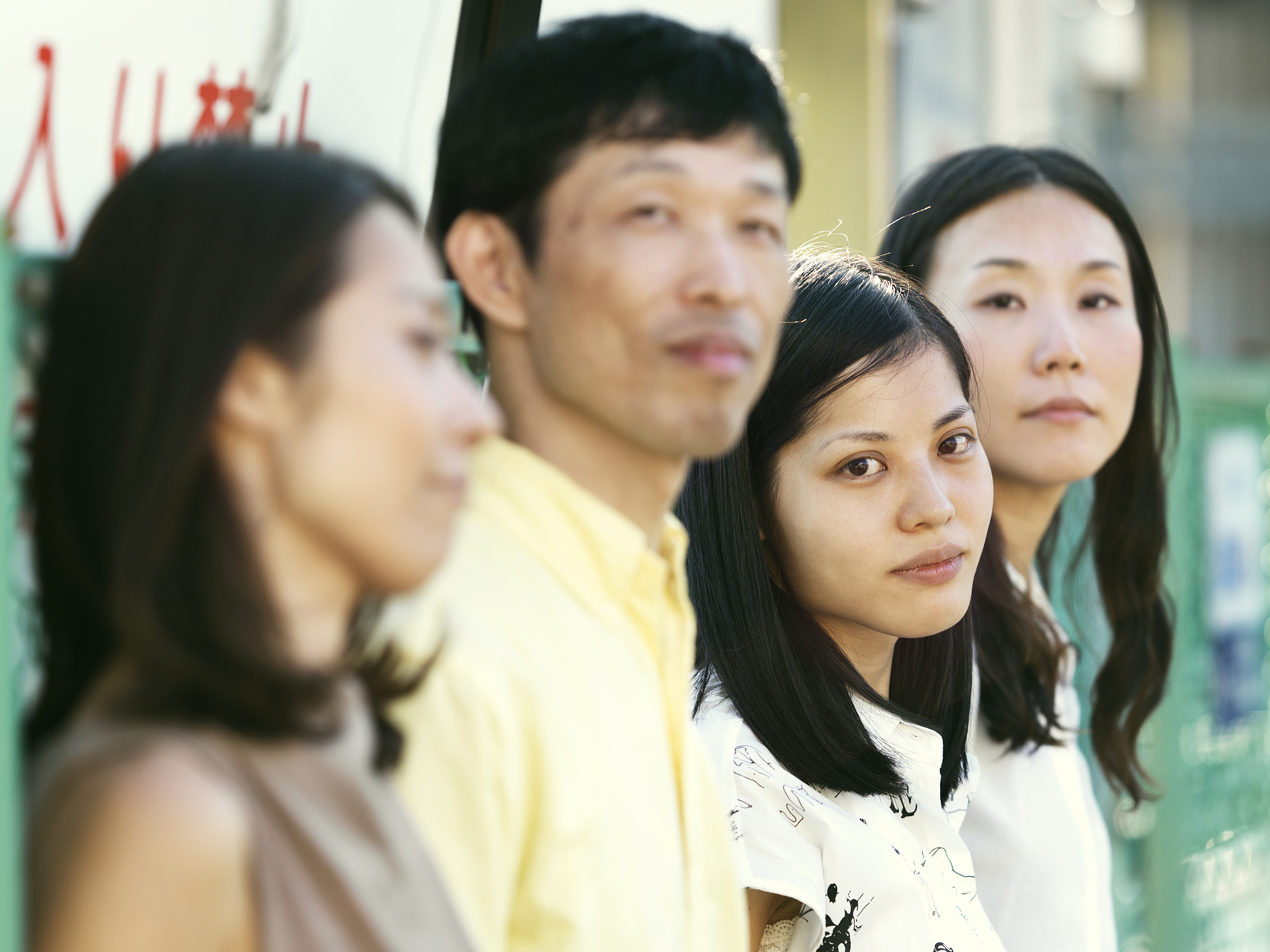 《青春派》中男主角母亲教育方式分析：问题与启示