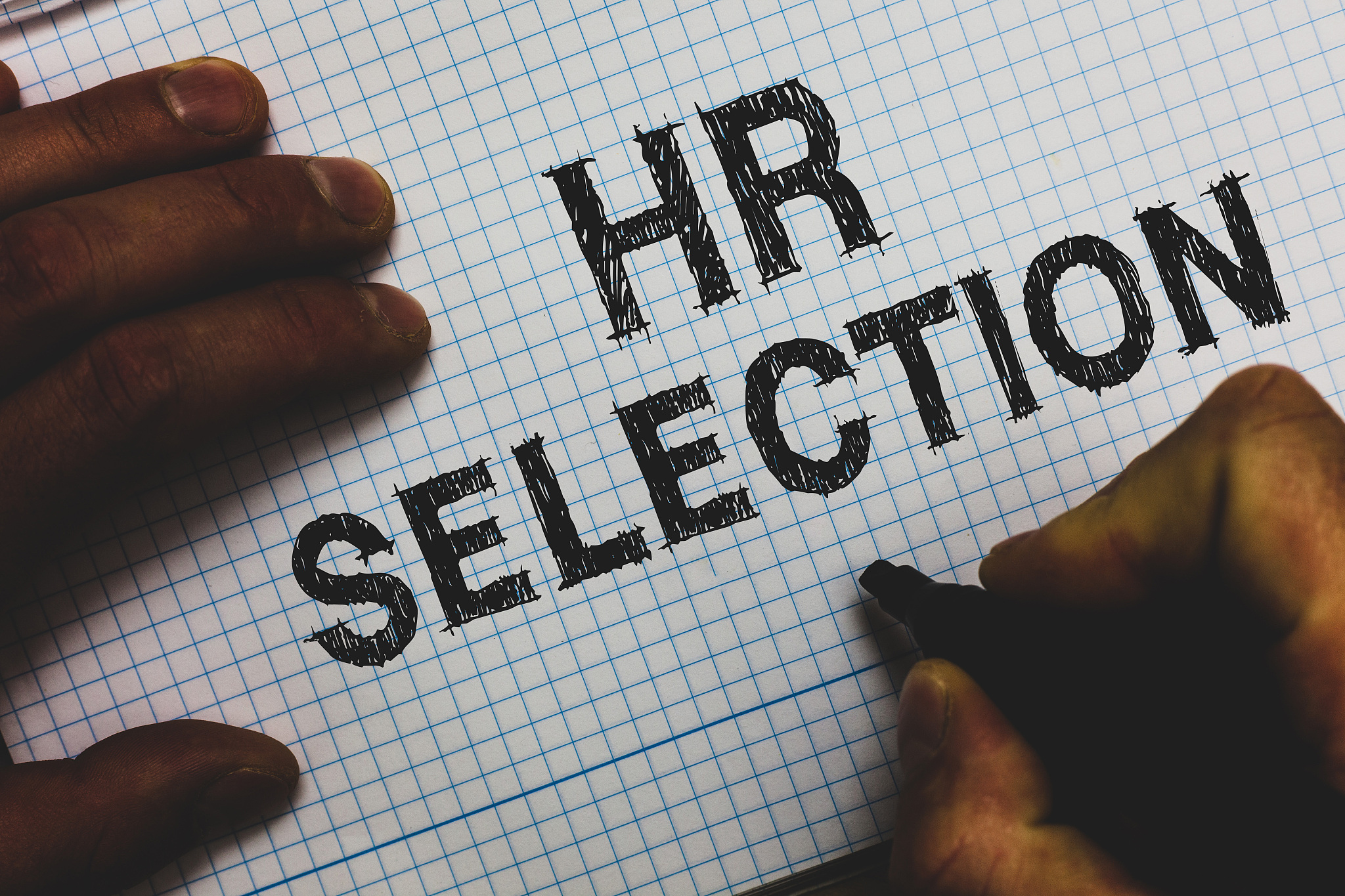 隔着距离，我们如何靠近？