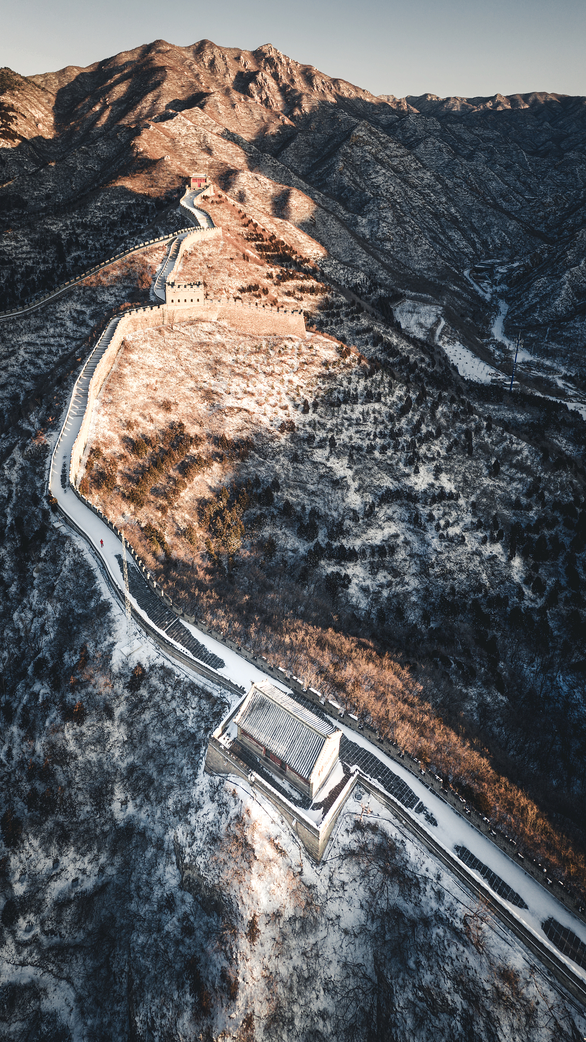 我是小小讲解员任务之讲解长城要求有重点、有顺序讲的详细一些传说要多最少两个如：孟姜女哭倒长城