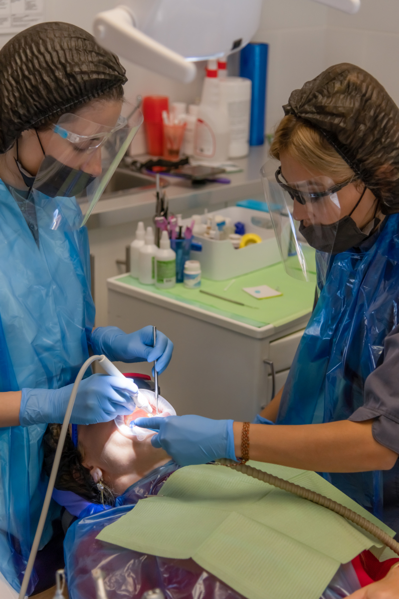 四大热门医护专业：护理学、临床医学、中医学和口腔医学