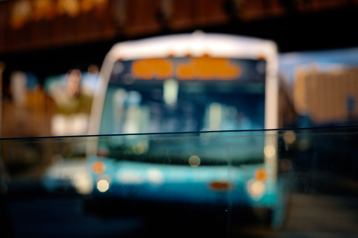 简述计算机总线的作用并说明计算机内部总线按功能可以分为哪几类总线