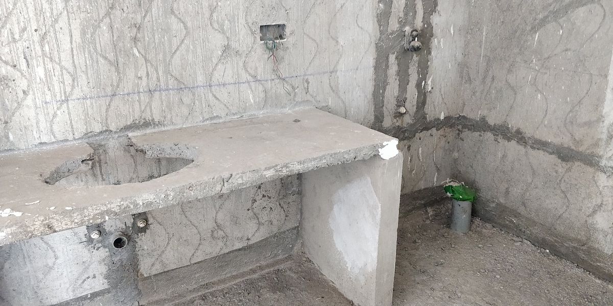 4平米卫生间贴瓷砖需要多少水泥和沙？