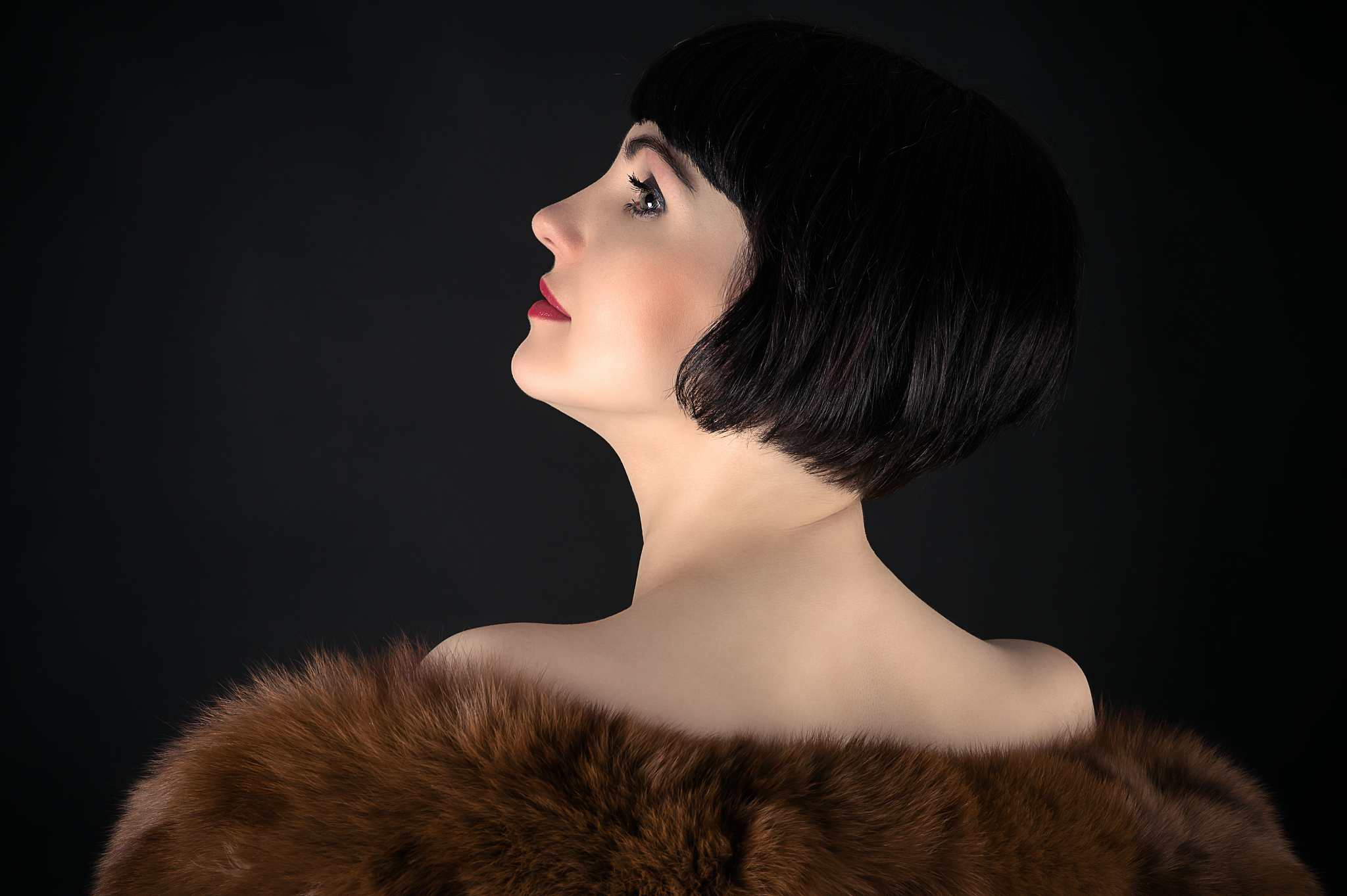woman face profile in retro style