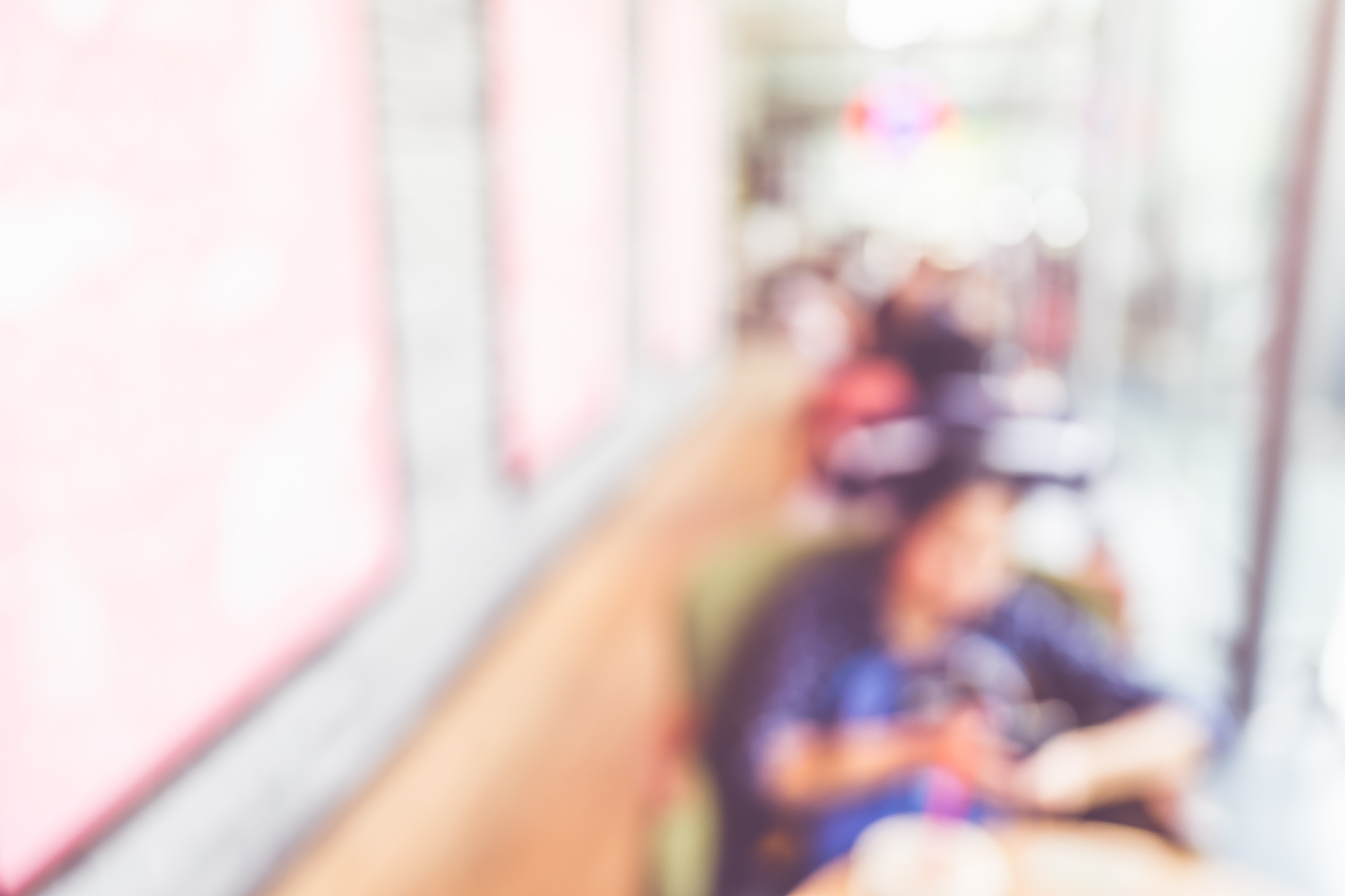 blurred background,people in coffee shop with bokeh light