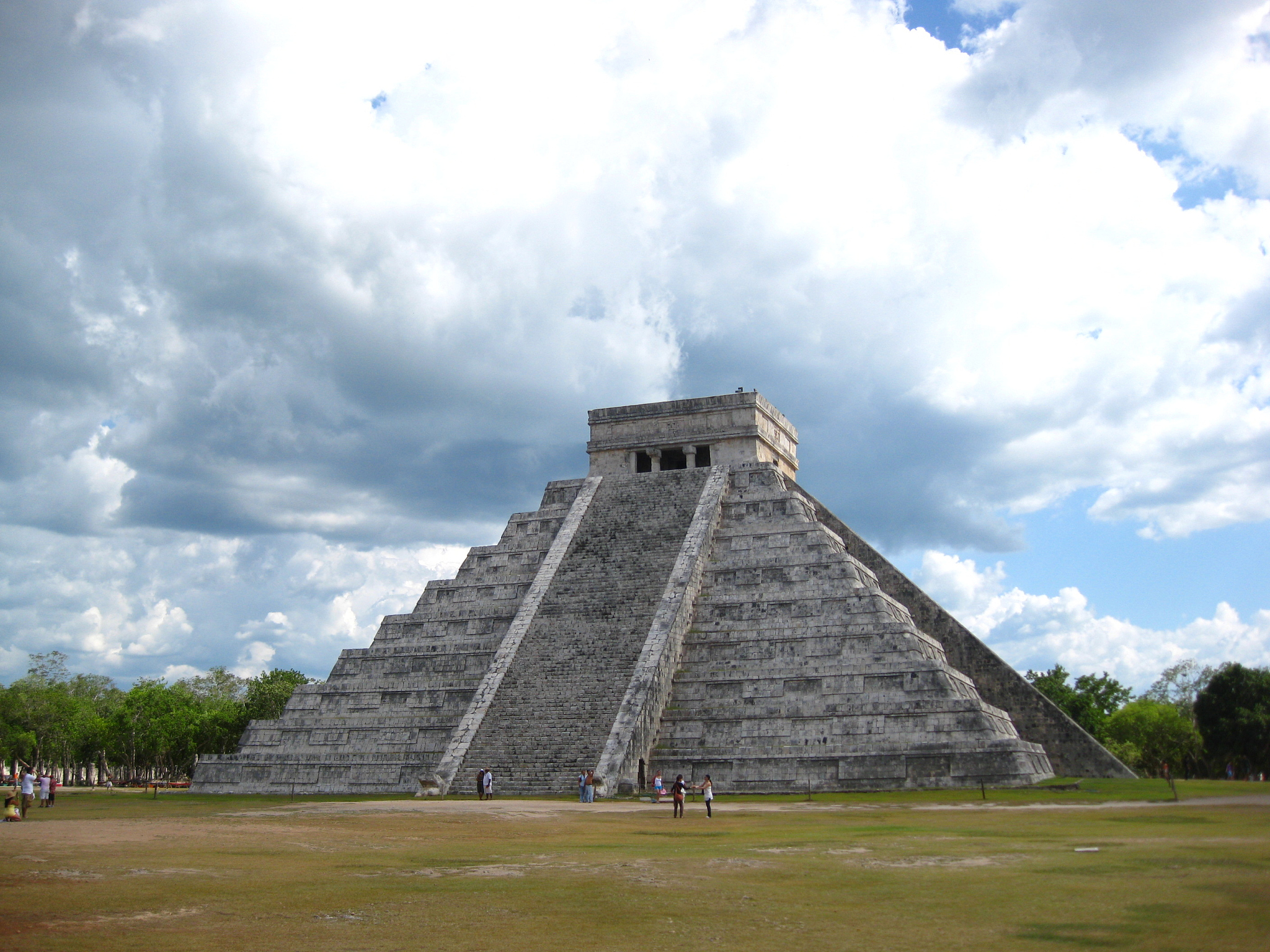 你对宇金字塔在非洲有什么看法