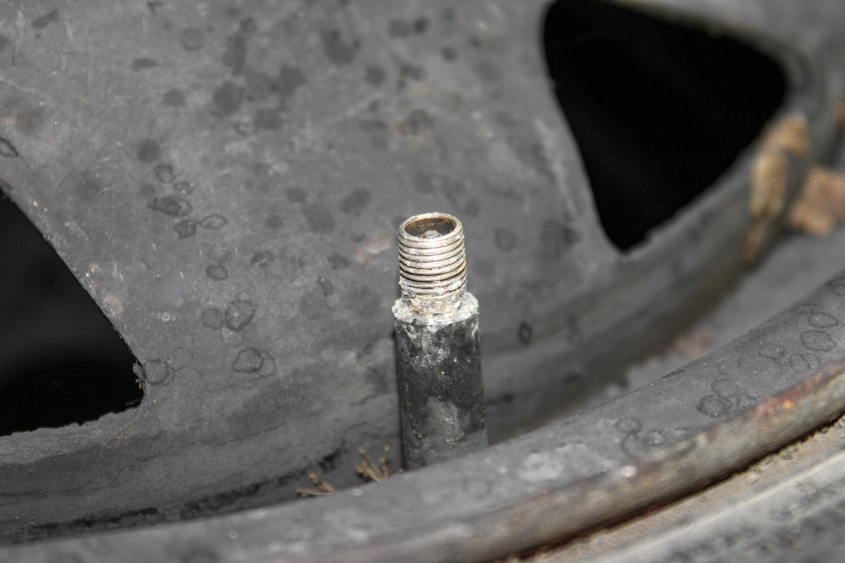 拖拉机漏油？修复密封件的更明智方法！