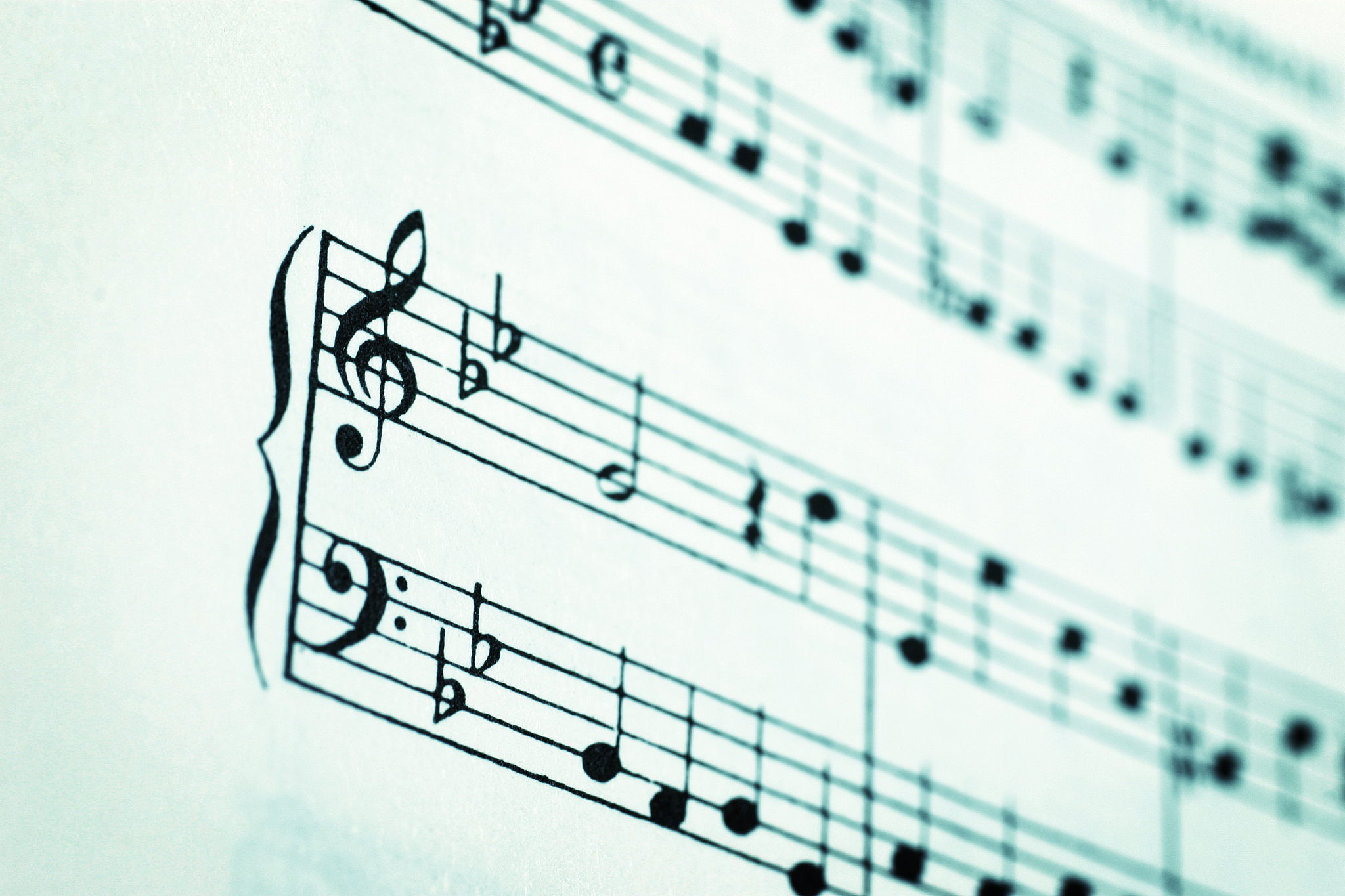 音乐鉴赏：从基本要素到情感表达的艺术之旅