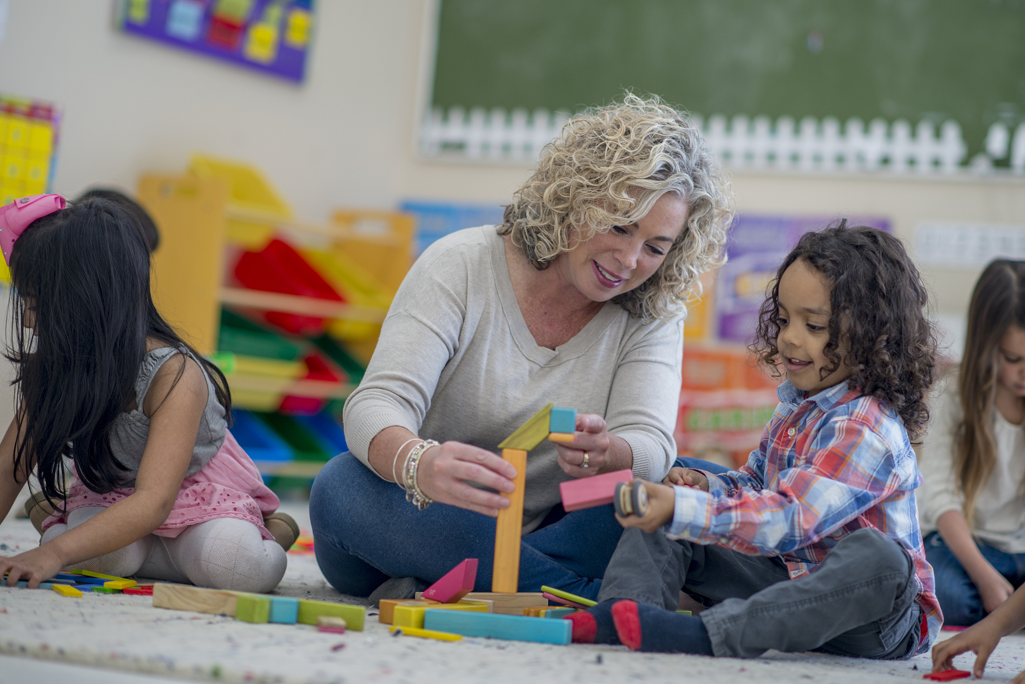 幼儿园教师的重要性：引领孩子未来，塑造美好人生