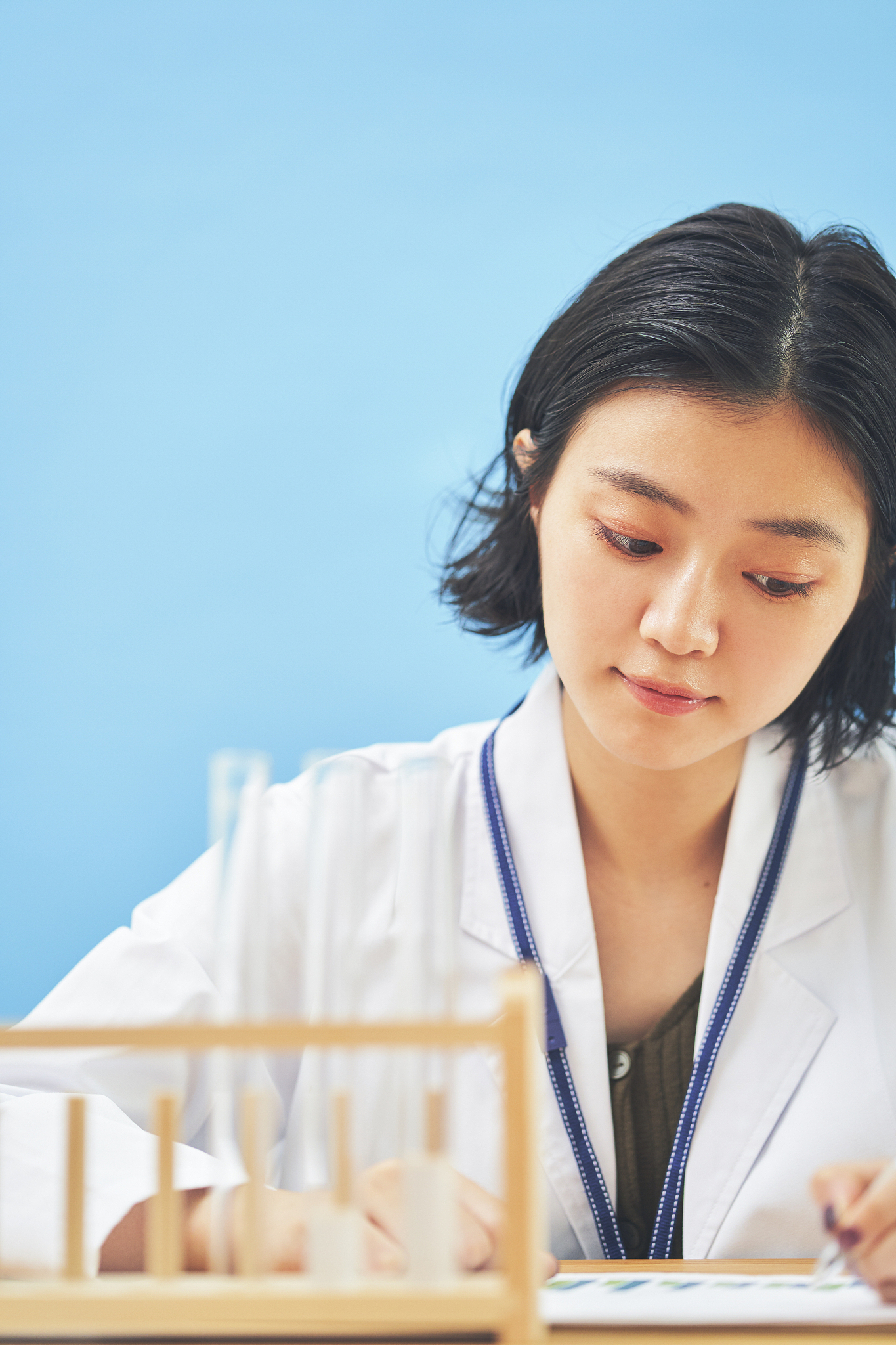 分析法详解：原理、特点及应用领域