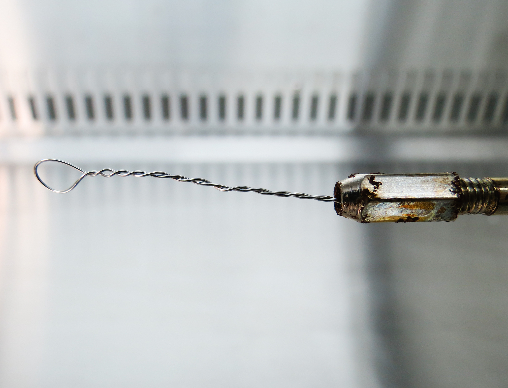 针掉海里怎么找？实用方法大揭秘！