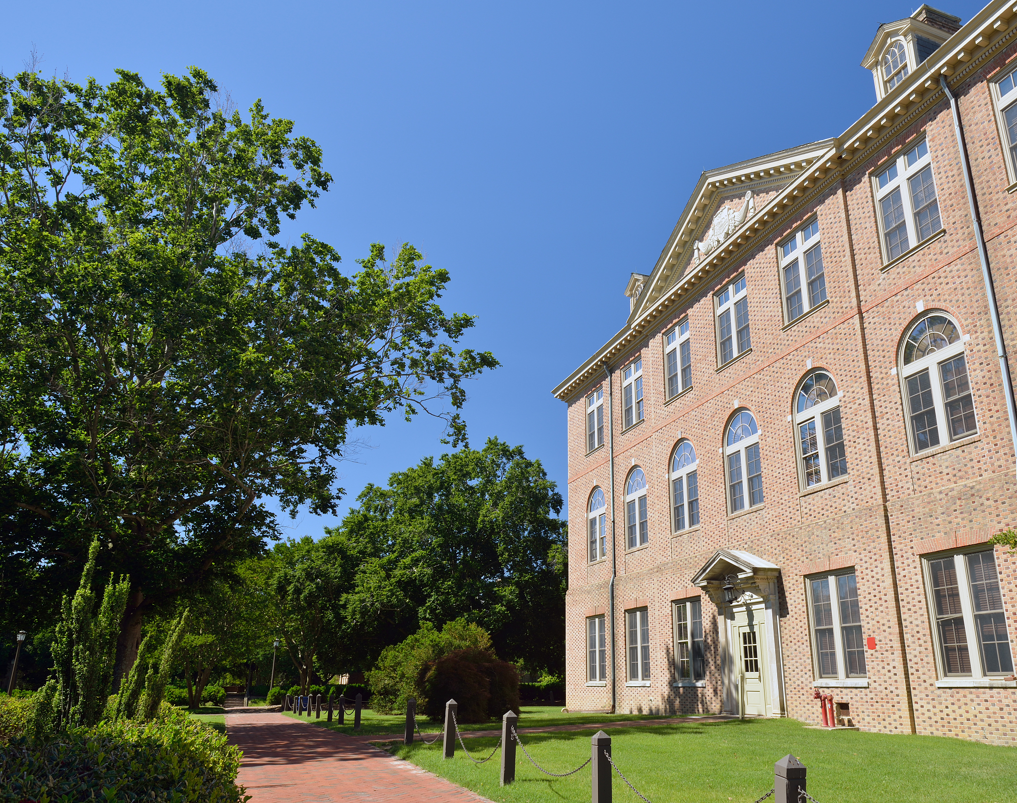 美国顶尖的私立高起点小而精办学的研究性学院汇总