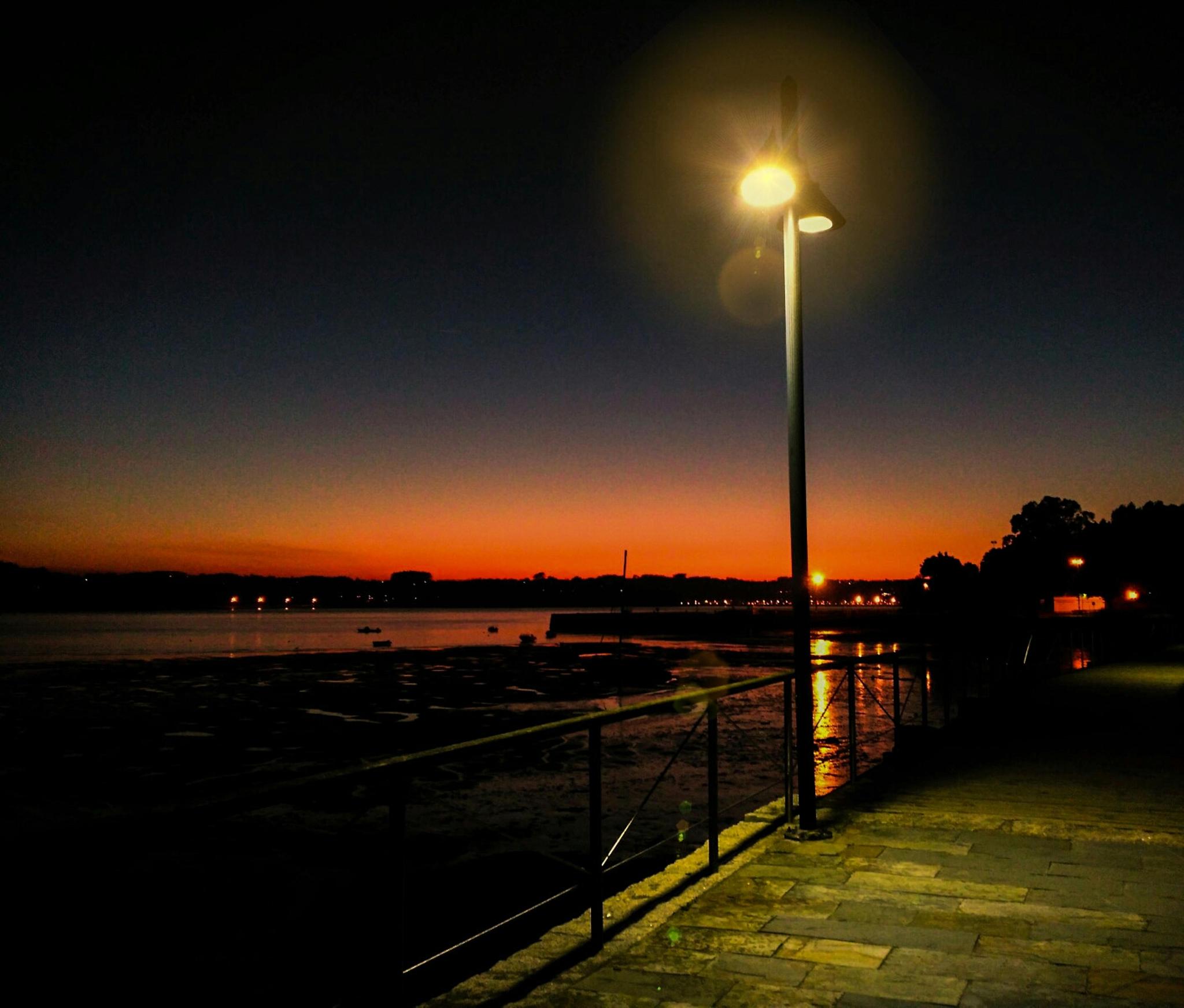 光影之美：小学作文欣赏