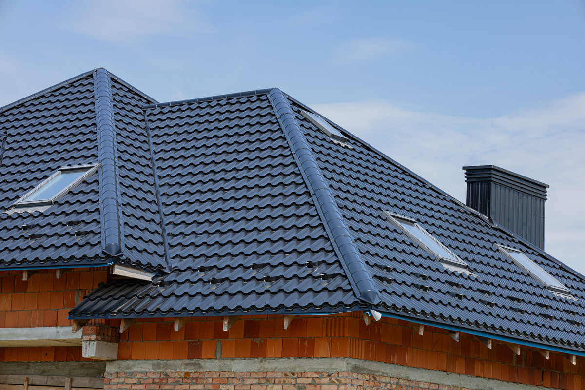 沥青瓦施工流程详解：从准备到收尾，打造完美屋顶