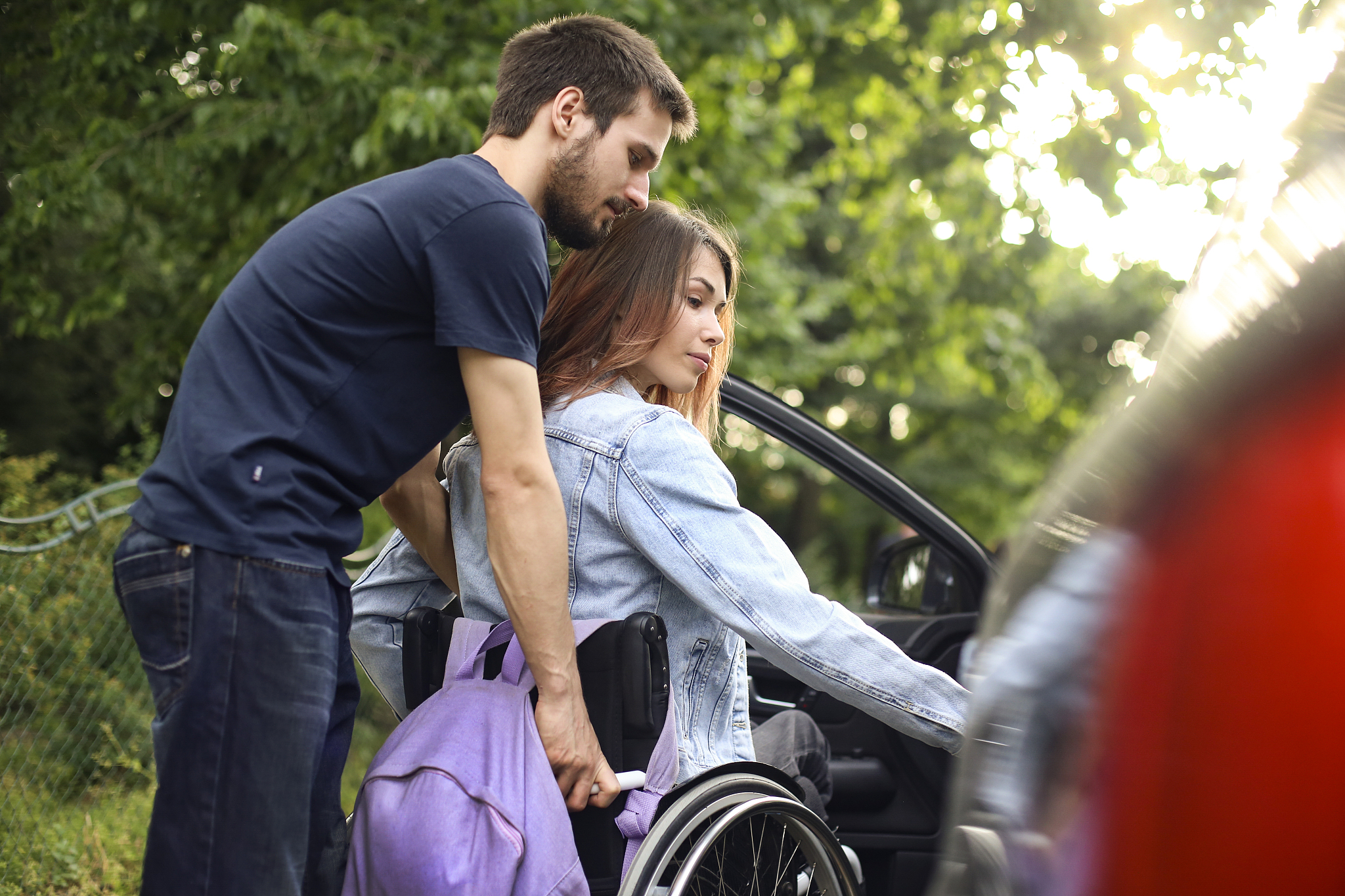 云南省女生适合学汽车整形专业吗？就业前景分析