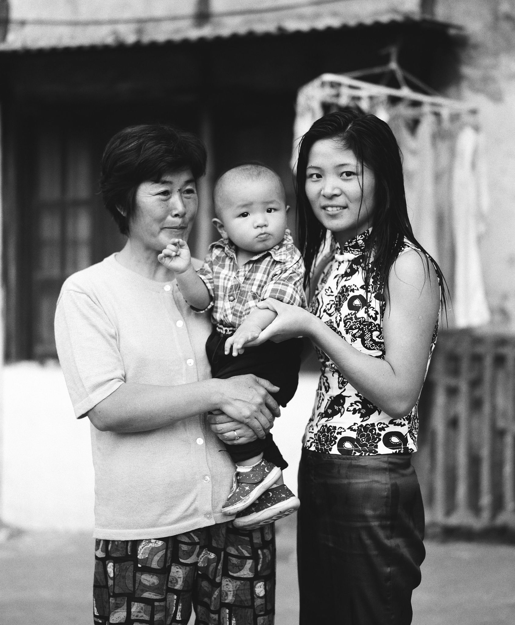 你能告诉我《围城》这本书里的几个主角的名字吗