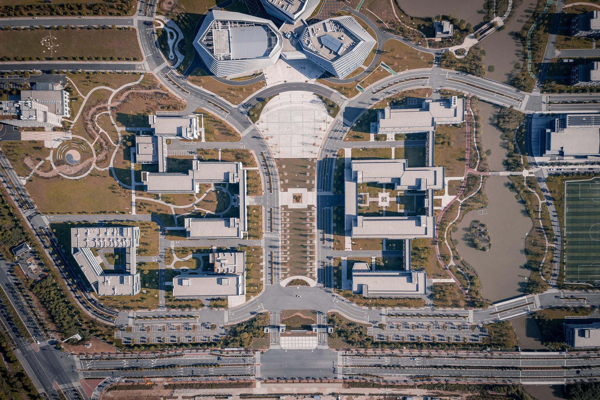 大学不同校区什么区别