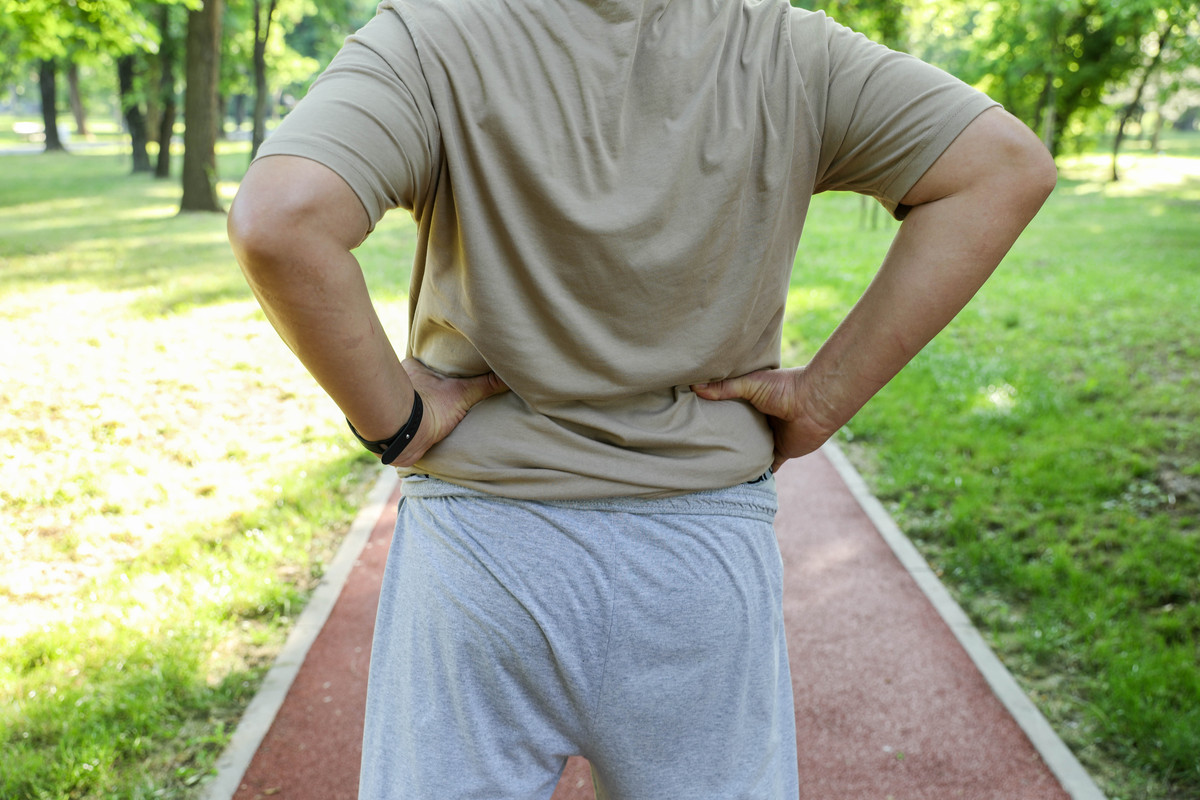 天气冷腰疼为什么