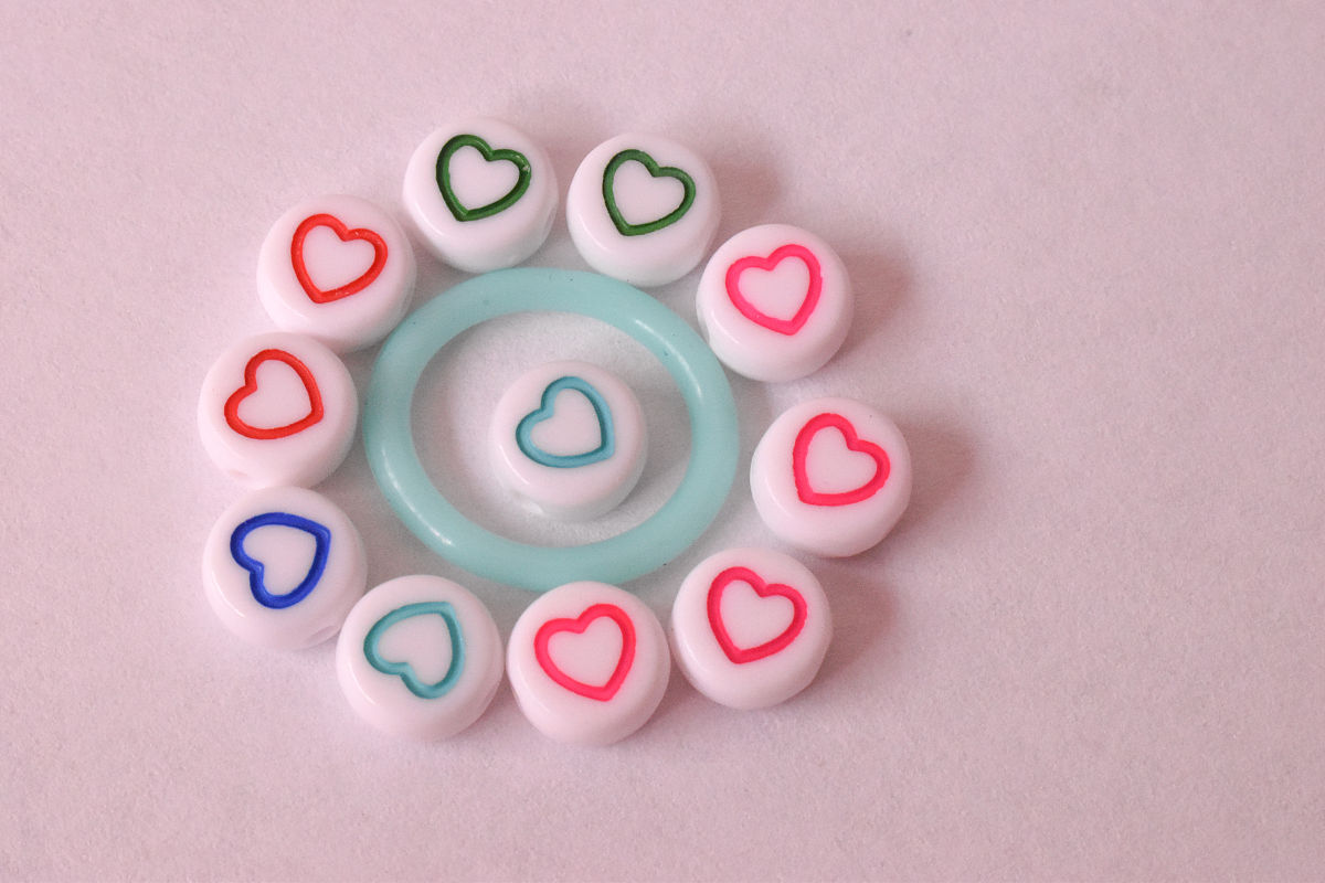 惊喜盲盒！可爱硅胶心形玩具，点亮你的多彩生活