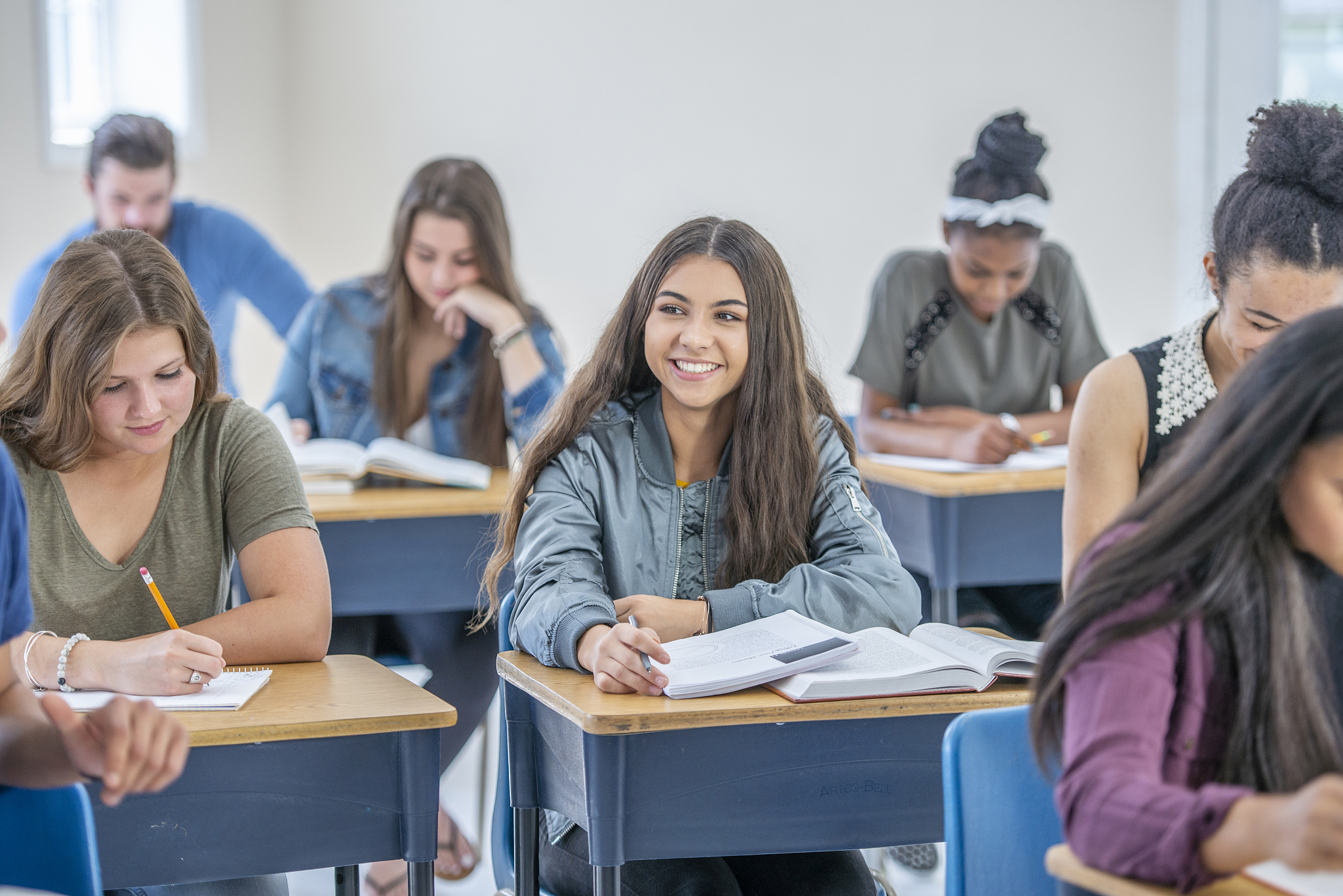 不参加高考能出国留学吗？