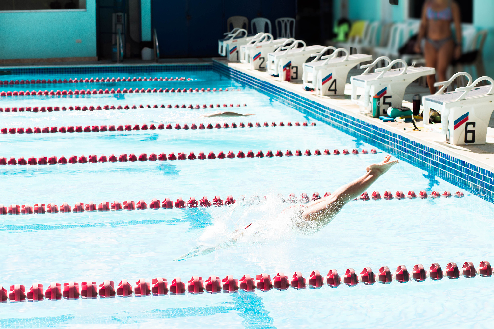 东油体育：四个押韵藏头词