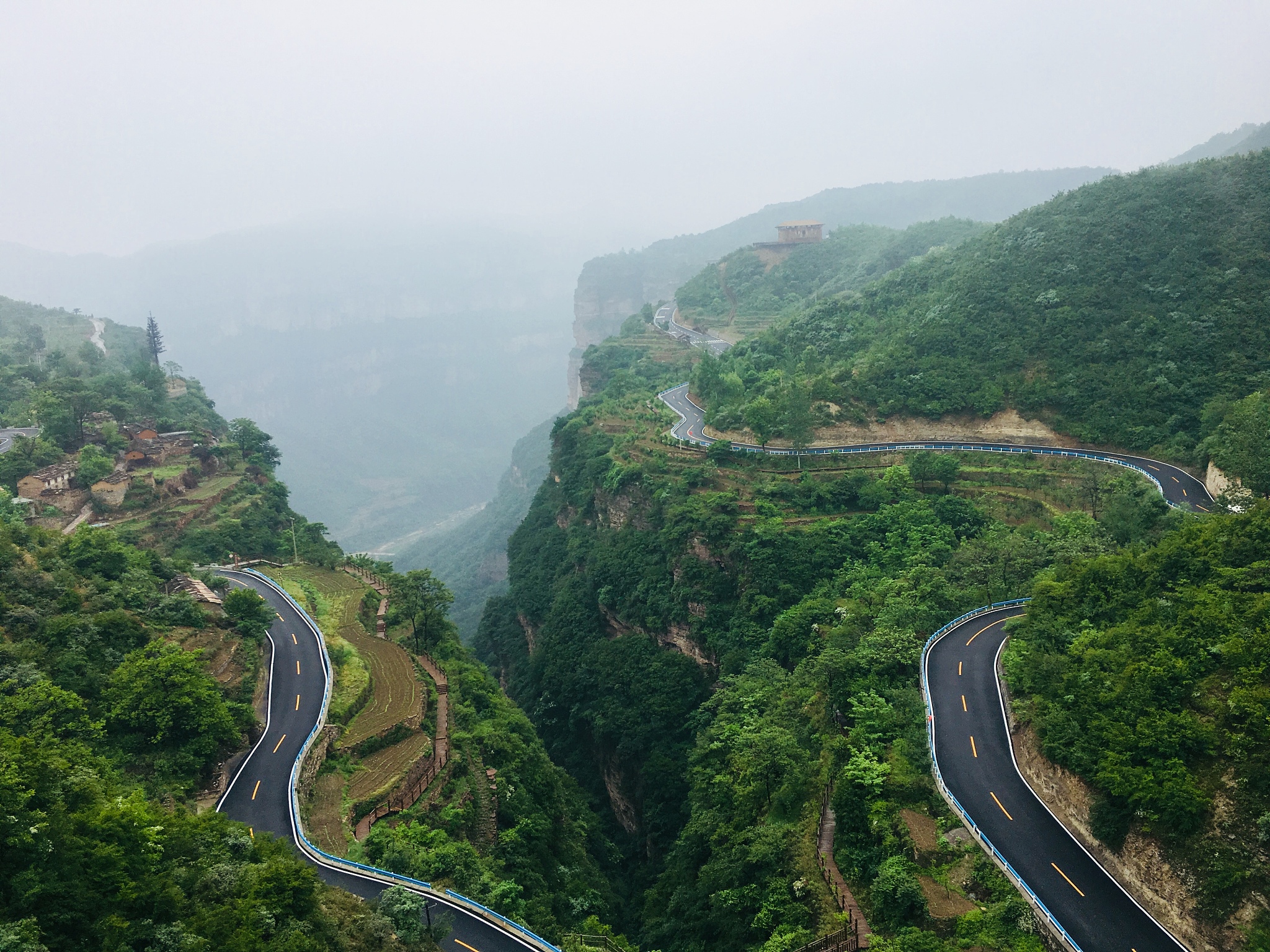 我在北京顺义区我想摩托车跑山要去哪里