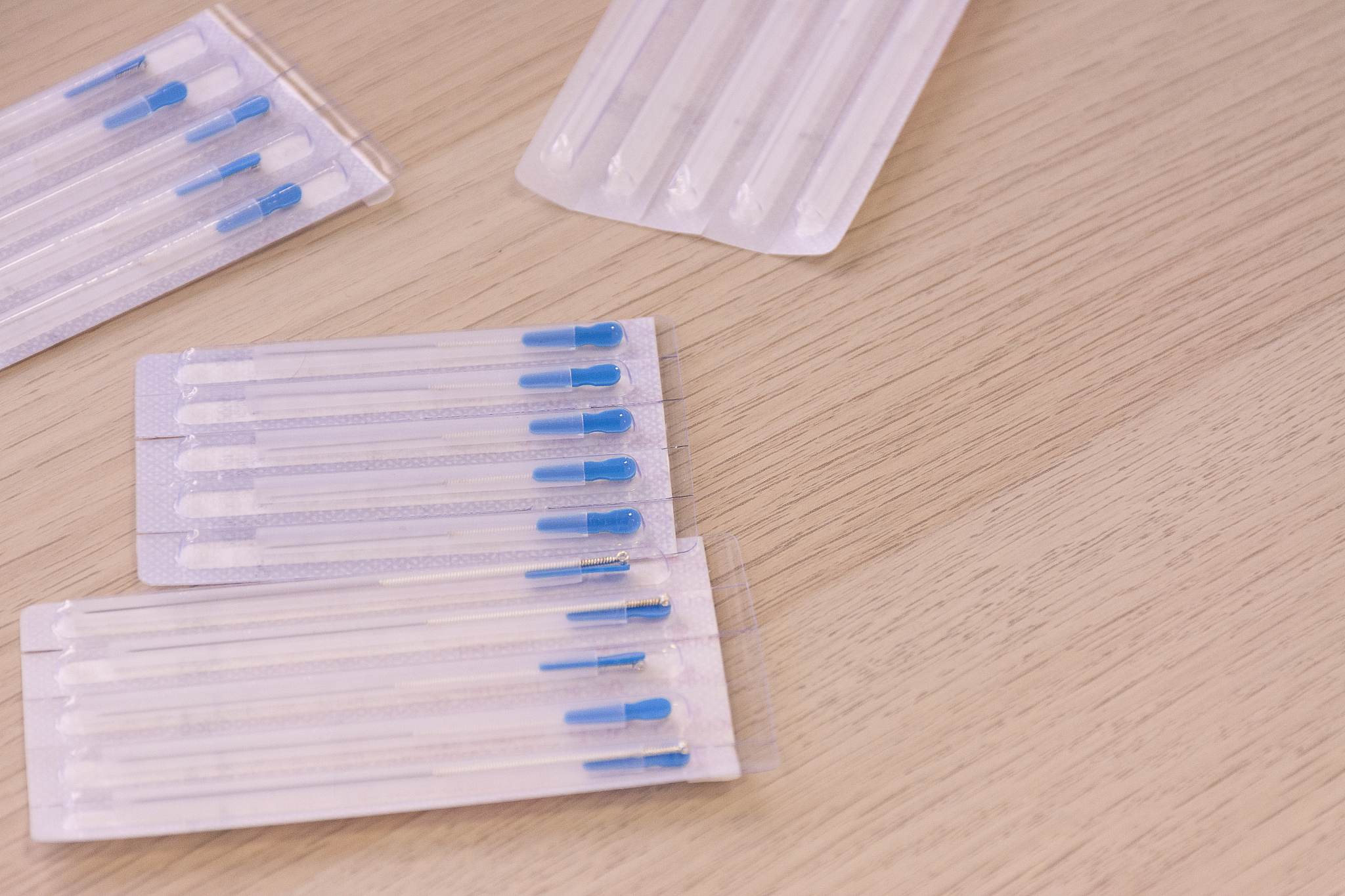packages of acupuncture needles
