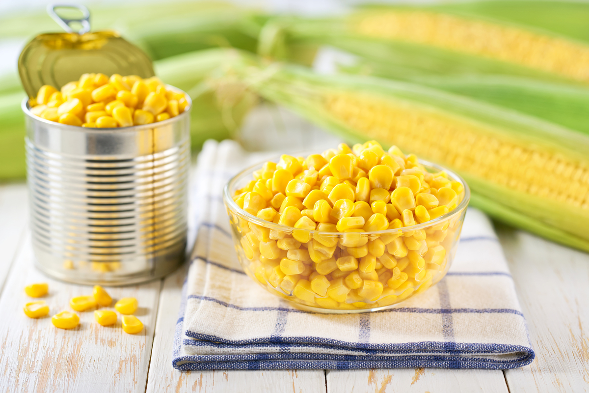 吃玉米可以喝牛奶吗，