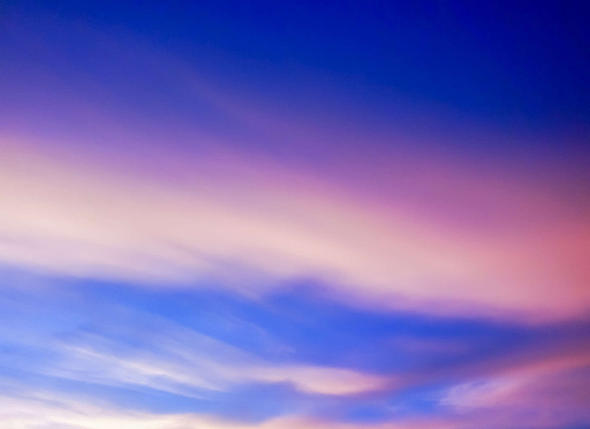 魅族20 Pro星辰紫梦幻拍摄：如梦如幻的紫色云彩