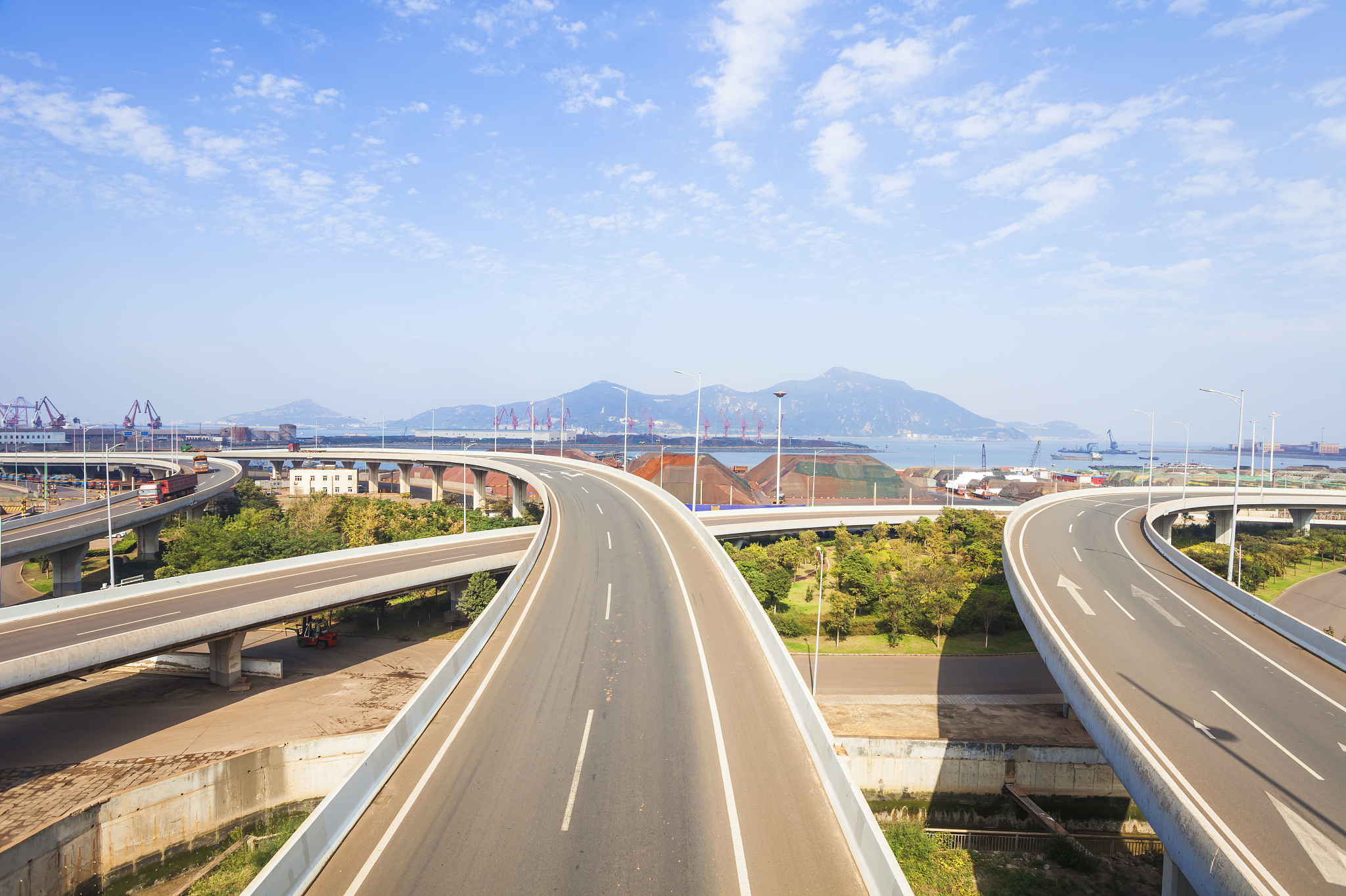 威海沿海公路设计说明 - 优化城市发展、环境保护和安全