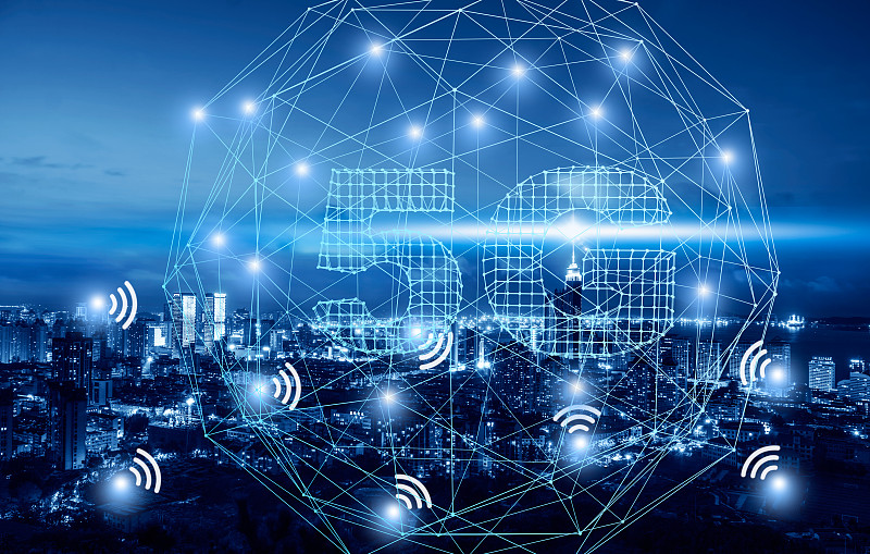 我现在正在撰写社事投资公司数字科技部副总监的竞聘演讲稿。我的演讲稿主题是是数智社事改变民生请提供2种开头方式要简单到非专业人士能听懂同时要足够能吸引人让他们愿意专心听下去