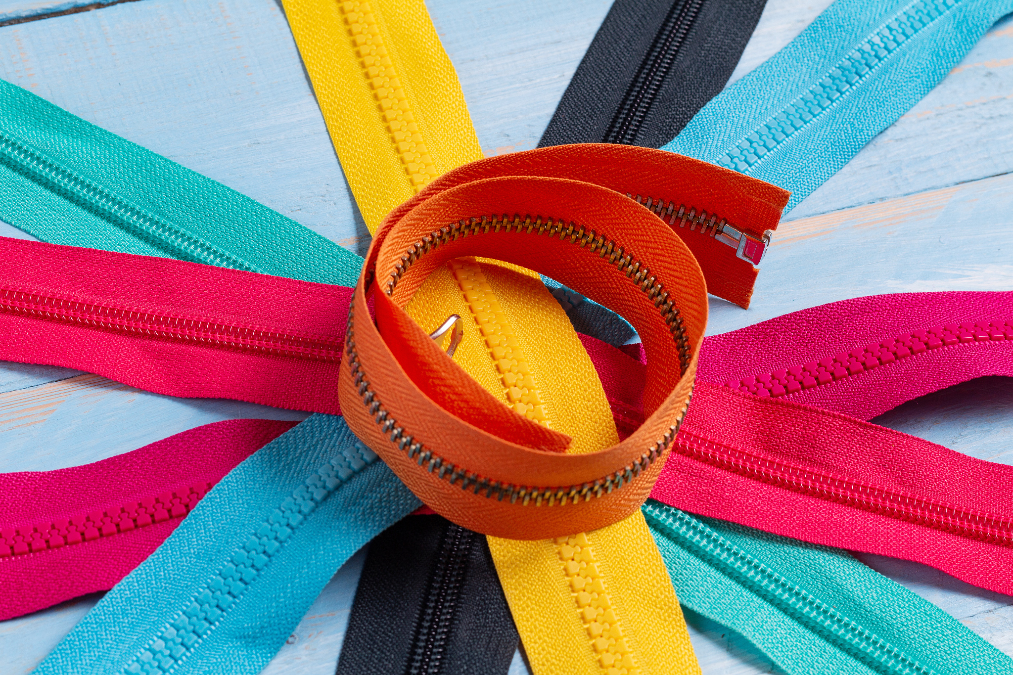 pack lot of colorful plastic and metal zippers stripes with slid