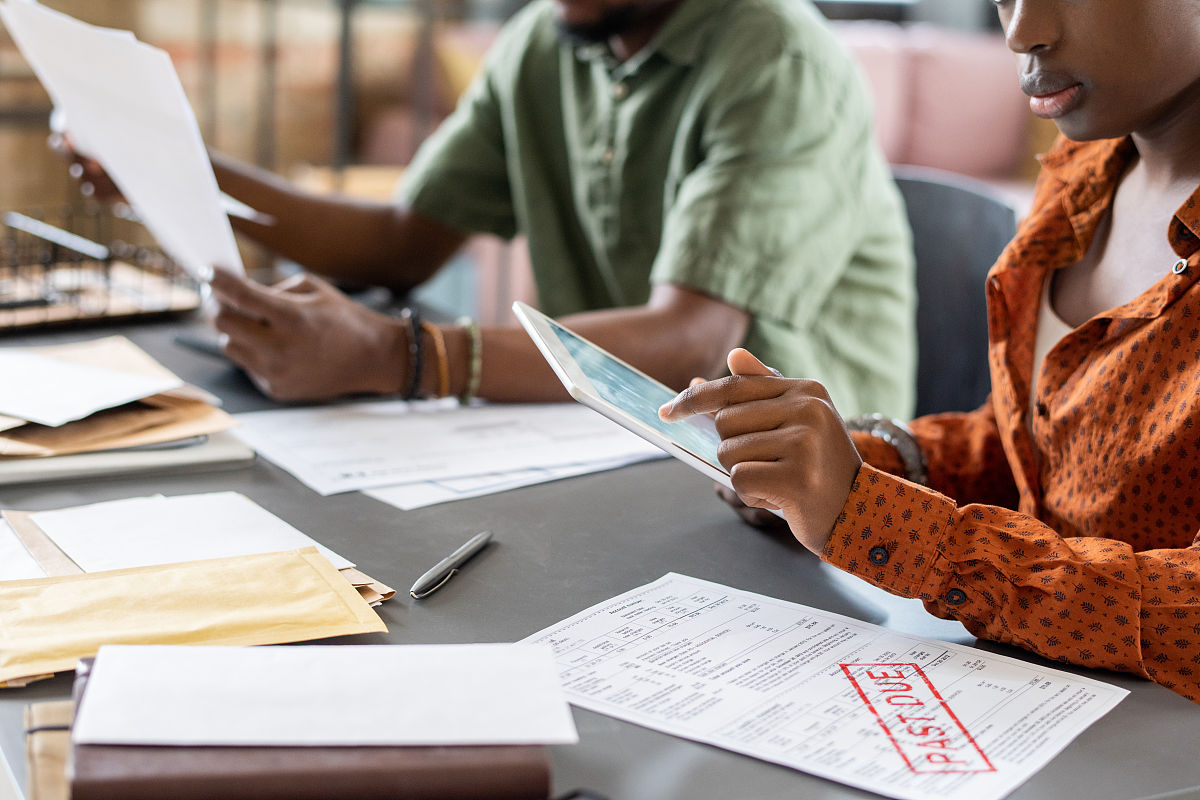 审计助理工作经验：两年经验，提升审计、沟通和团队合作技能