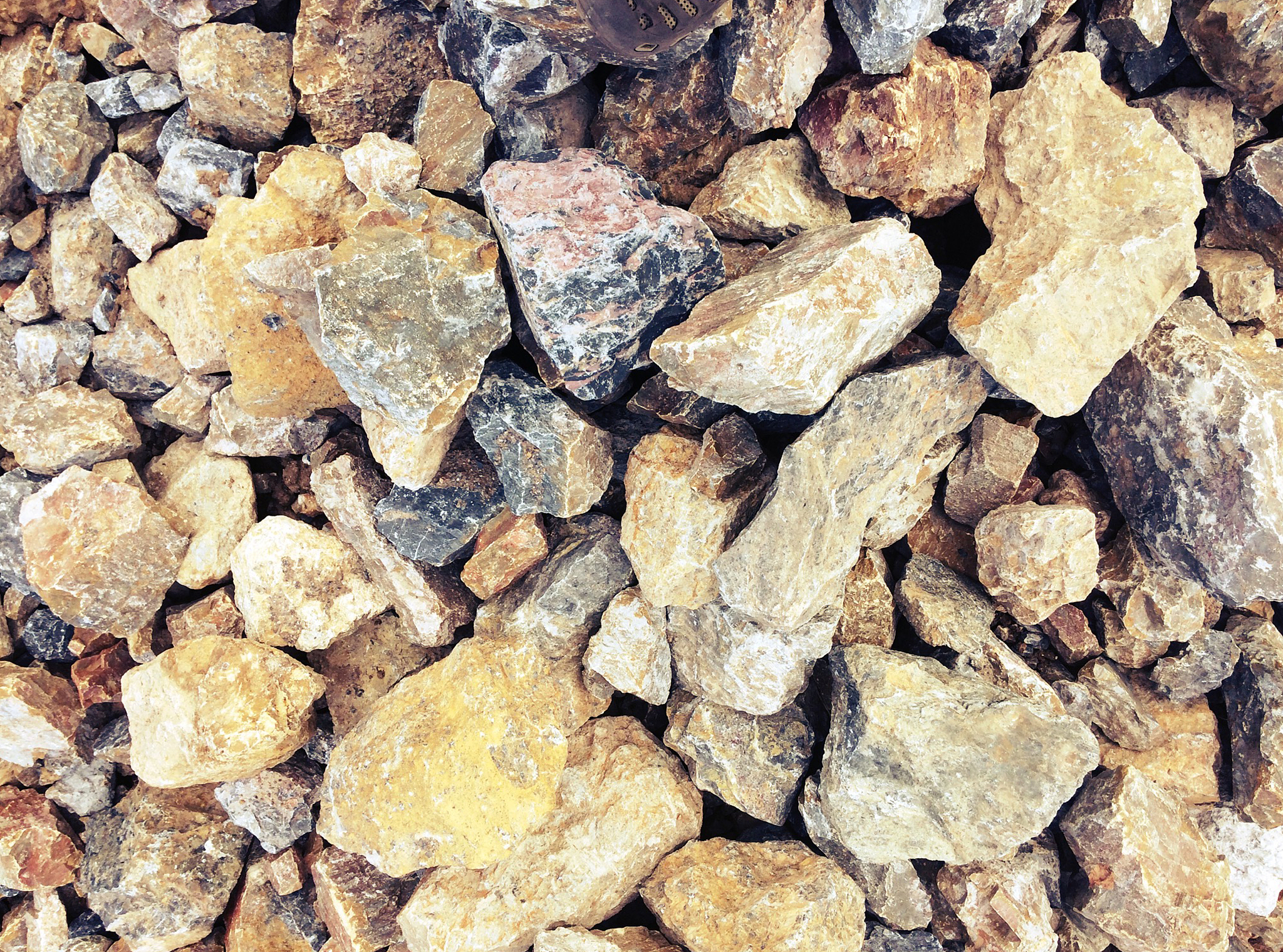 陶瓷工业长石应用：日用陶瓷和建筑陶瓷的选择