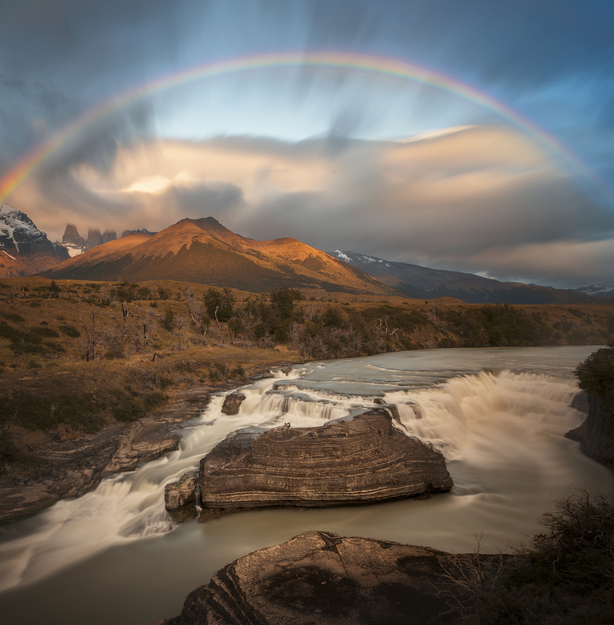 paine falls and the towers in the background, torers del paine n