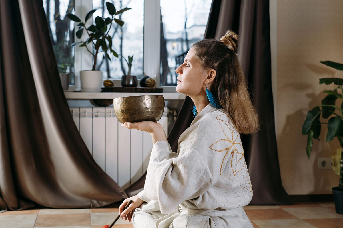 2023年云南省外事外语学院普通中专专业信息 - 最新专业设置、教学改革、就业机会