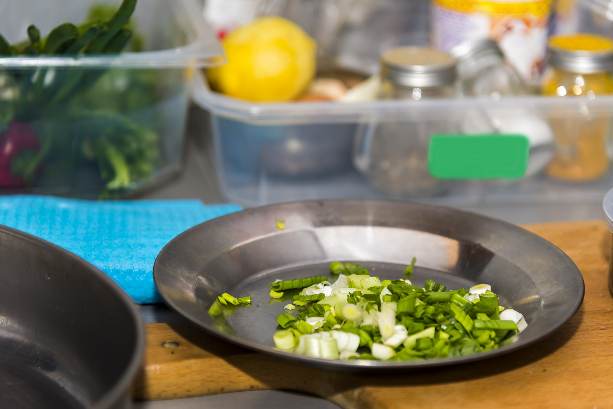 The present study investigated the impact of different cooking methods including steaming boiling roasting and frying on the total phenolic content TPC in vitro antioxidant activity and digestibility