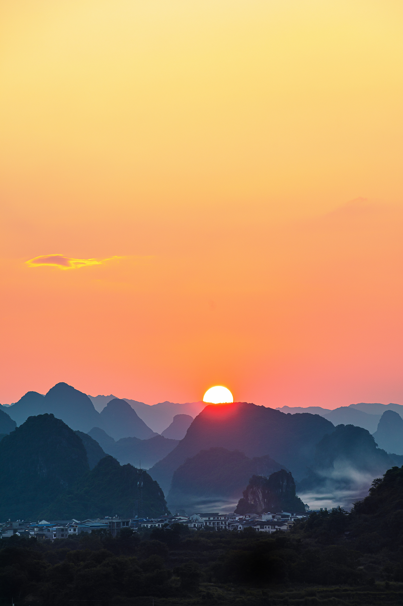 周末自然风景摄影计划：某山区两天拍摄攻略