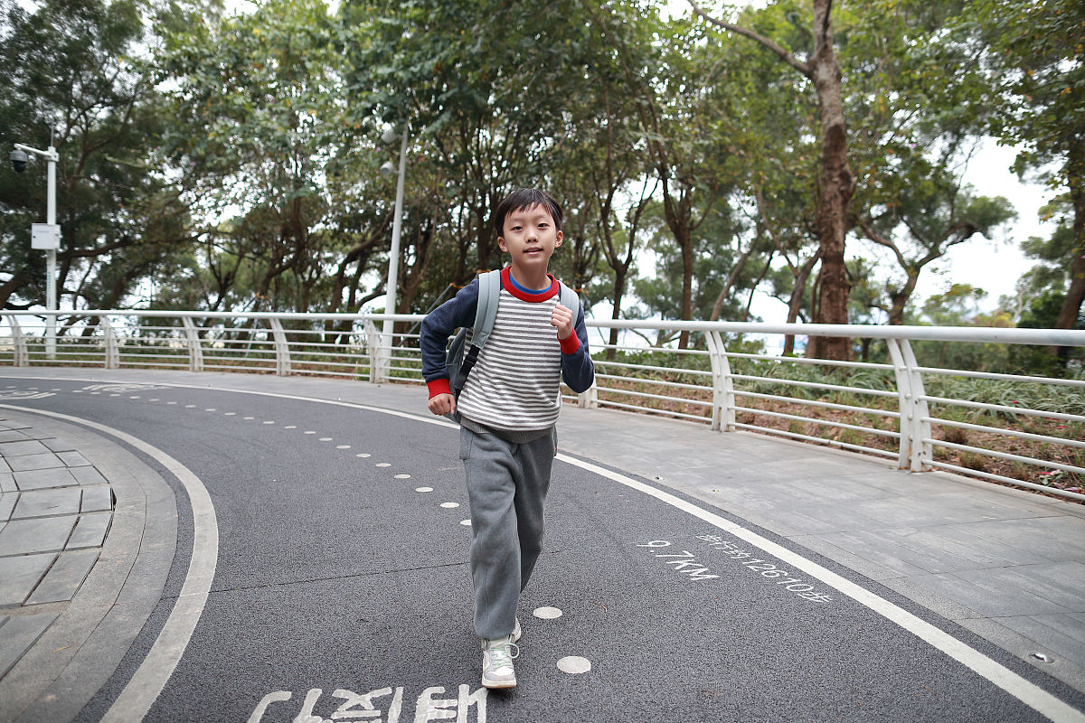 小学生几点上学？详细时间安排及注意事项