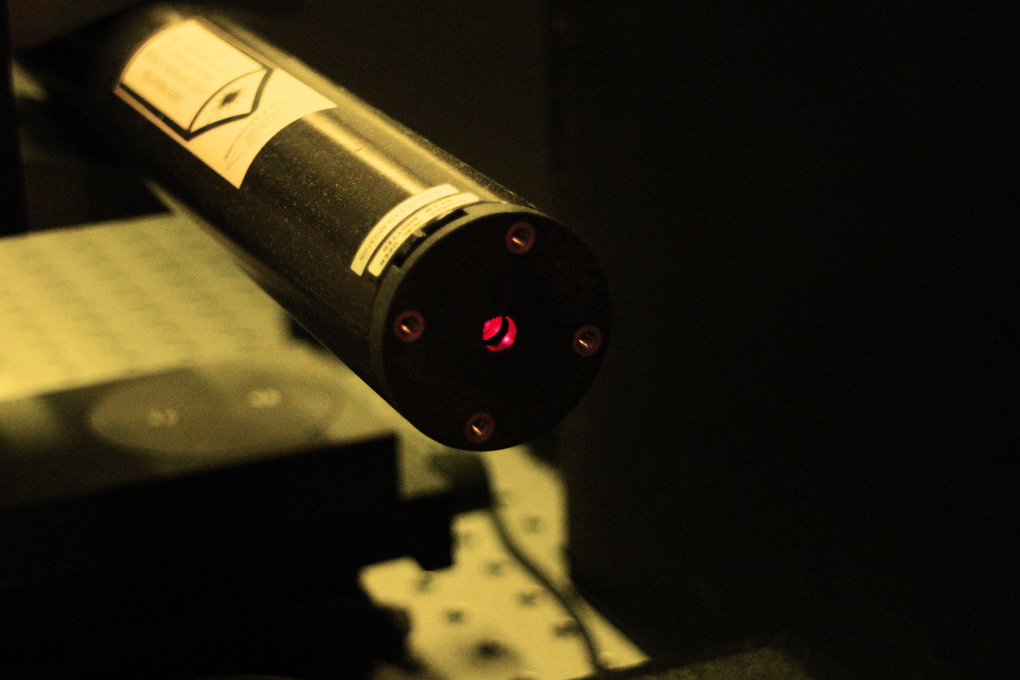 APPLIED PHYSICS B-LASERS AND OPTICS: 激光与光学领域权威期刊