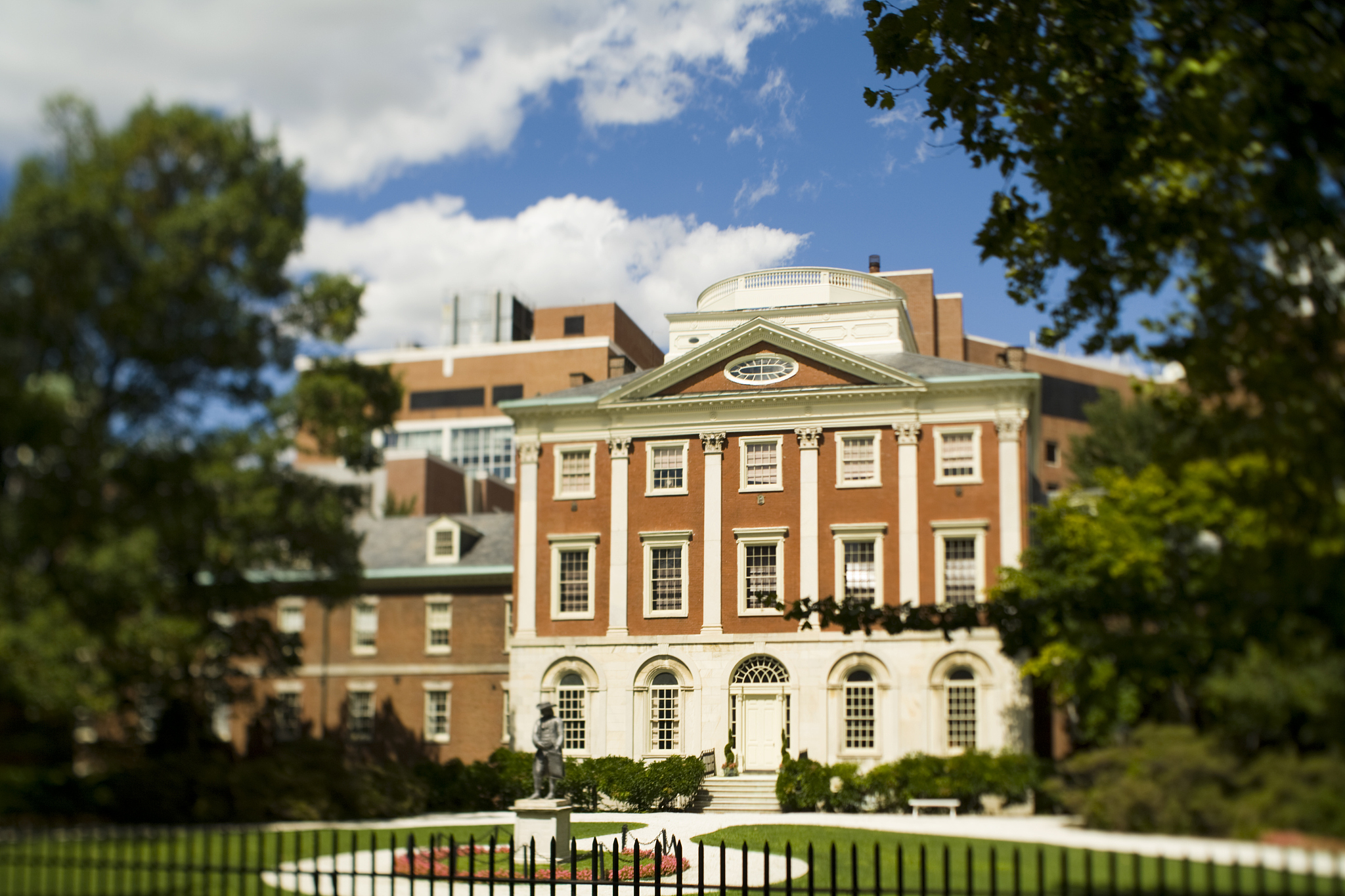 first hospital in the usa
