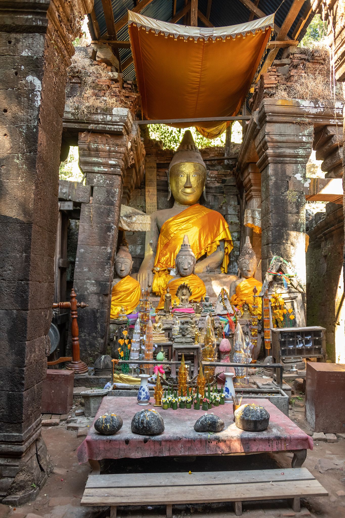 wat phou
